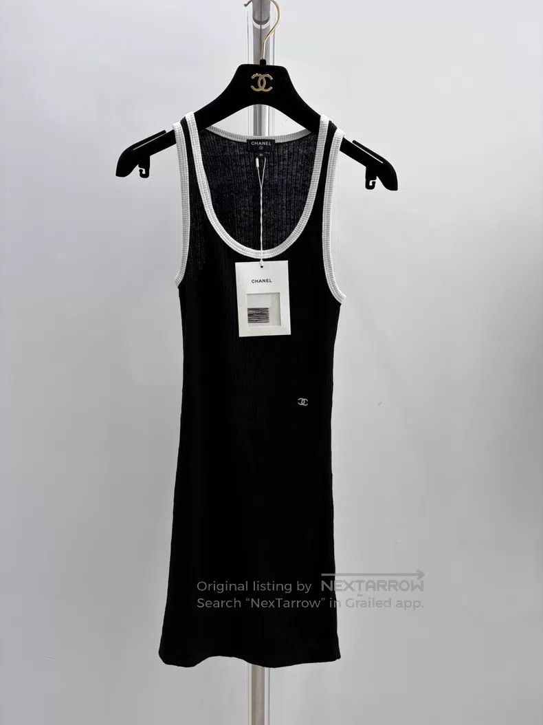 Chanel Chanel Black knitted double c versatile dress Size XS / US 0-2 / IT 36-38 - 1 Thumbnail
