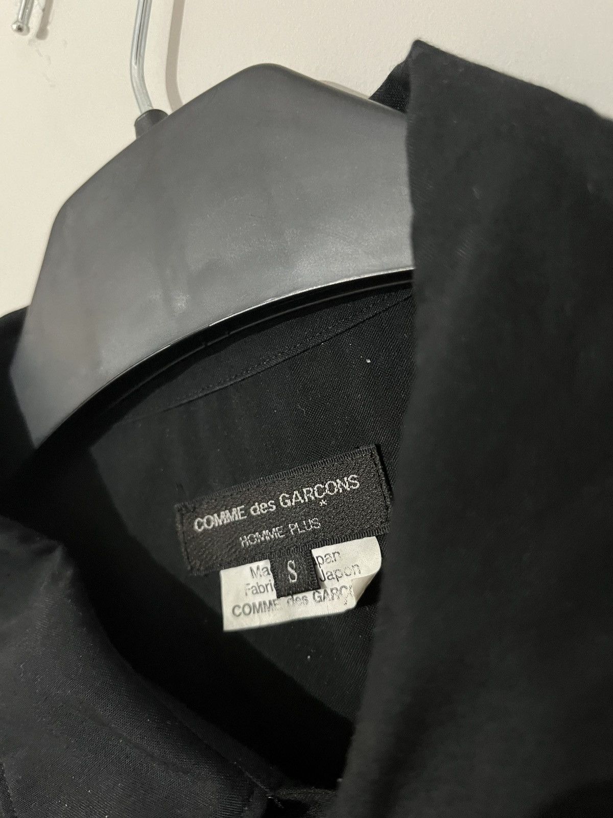 Comme des Garcons Homme Plus Comme des garçon ruffle shirt with faux fur. Size US S / EU 44-46 / 1 - 4 Thumbnail