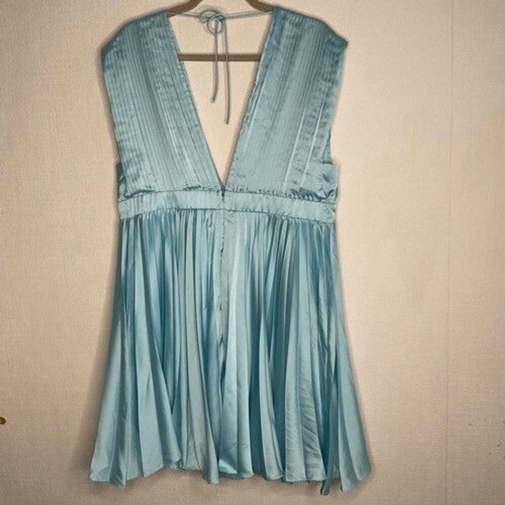 Abercrombie & Fitch NWOT Abercrombie & Fitch Pleated Satin Mini Dress Women XLT Size XL / US 12-14 / IT 48-50 - 1 Thumbnail