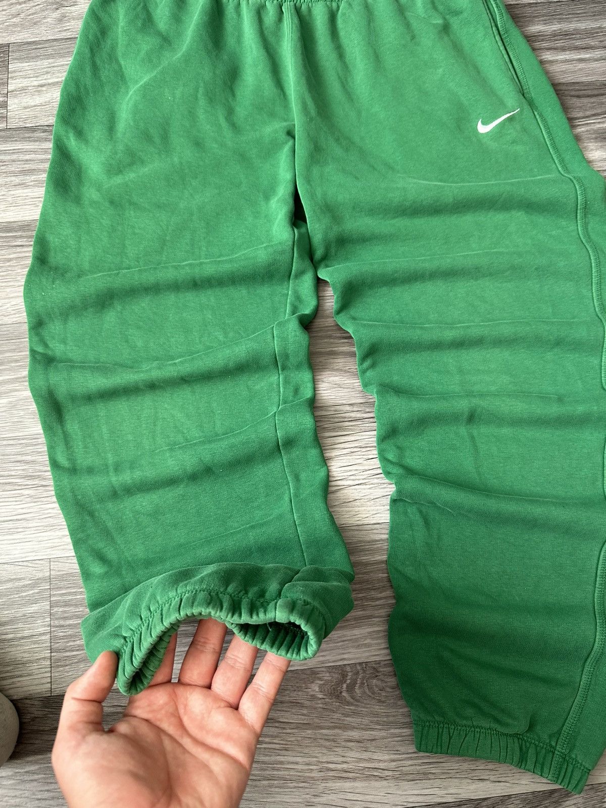 Nike Nike Vintage Green Baggy Jogger Sweatpants Small Swoosh hype Size US 32 / EU 48 - 4 Thumbnail