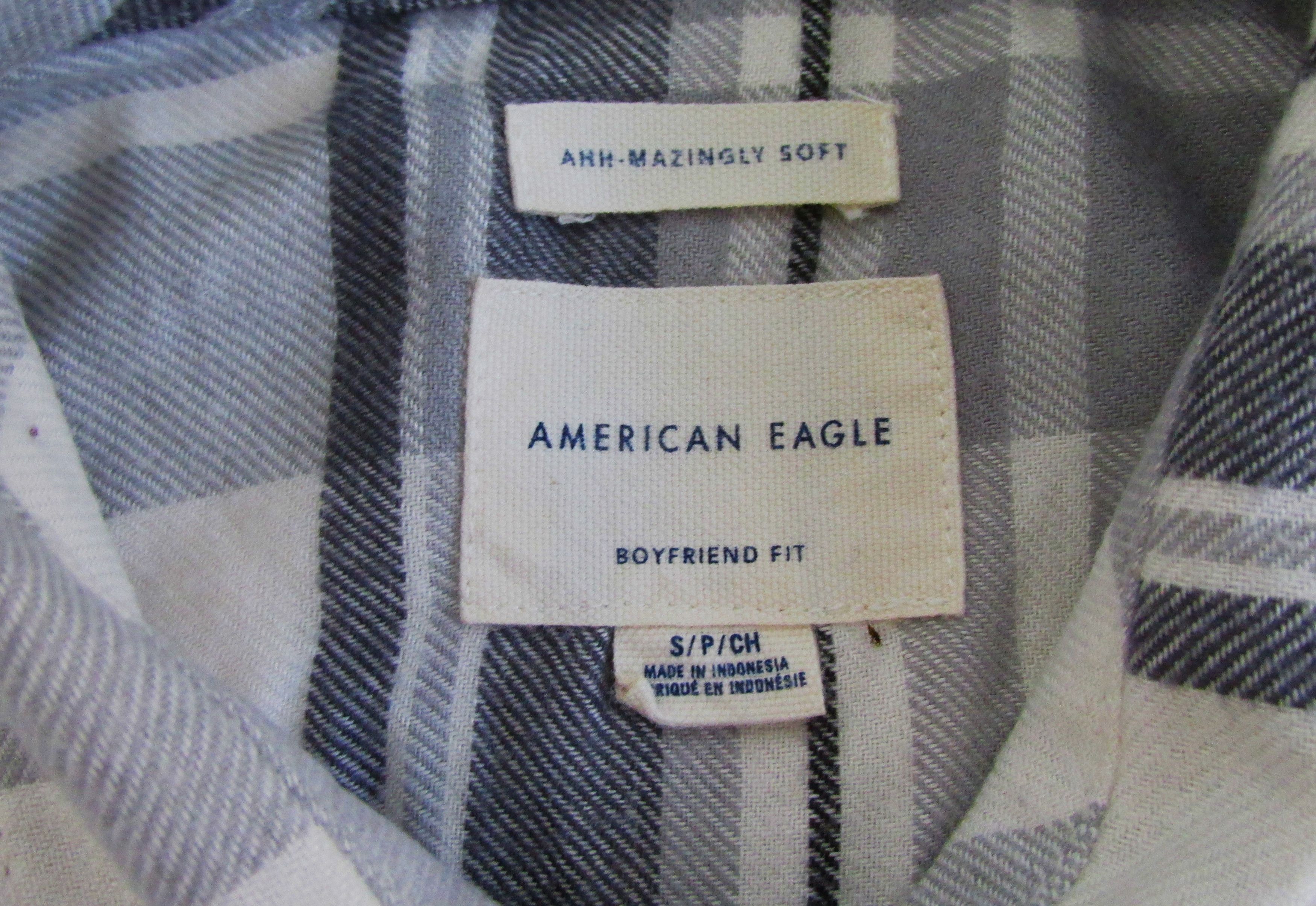 American Eagle Outfitters American Eagle Women's Boyfriend Fit Shirt Size Small Size S / US 4 / IT 40 - 2 Thumbnail