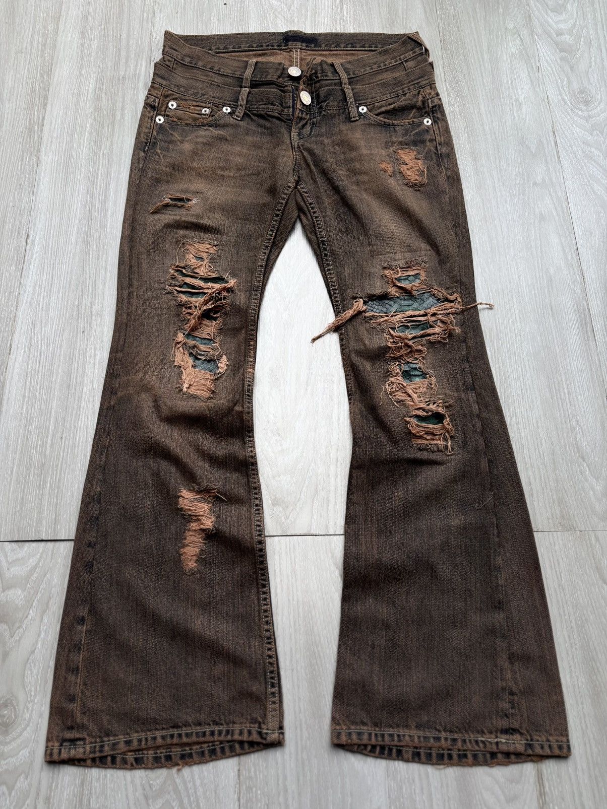 VERTGARMENTS double waist mudwash flare jeans