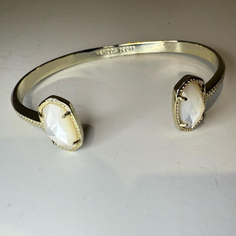 Designer Kendra Scott Elton Gold White Mother of Pearl Cuff Bracelet Size ONE SIZE - 2 Thumbnail