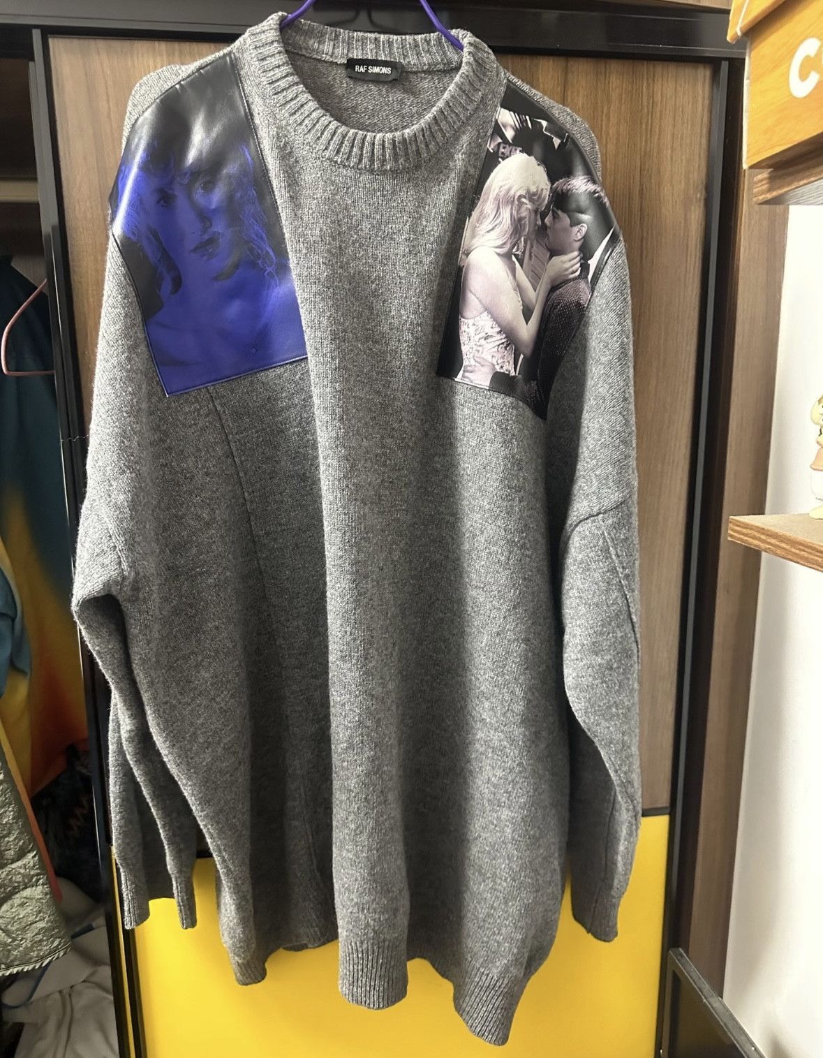 Raf Simons Raf Simons 19fw show os portrait patch sweate-2505 Size US S / EU 44-46 / 1 - 1 Thumbnail