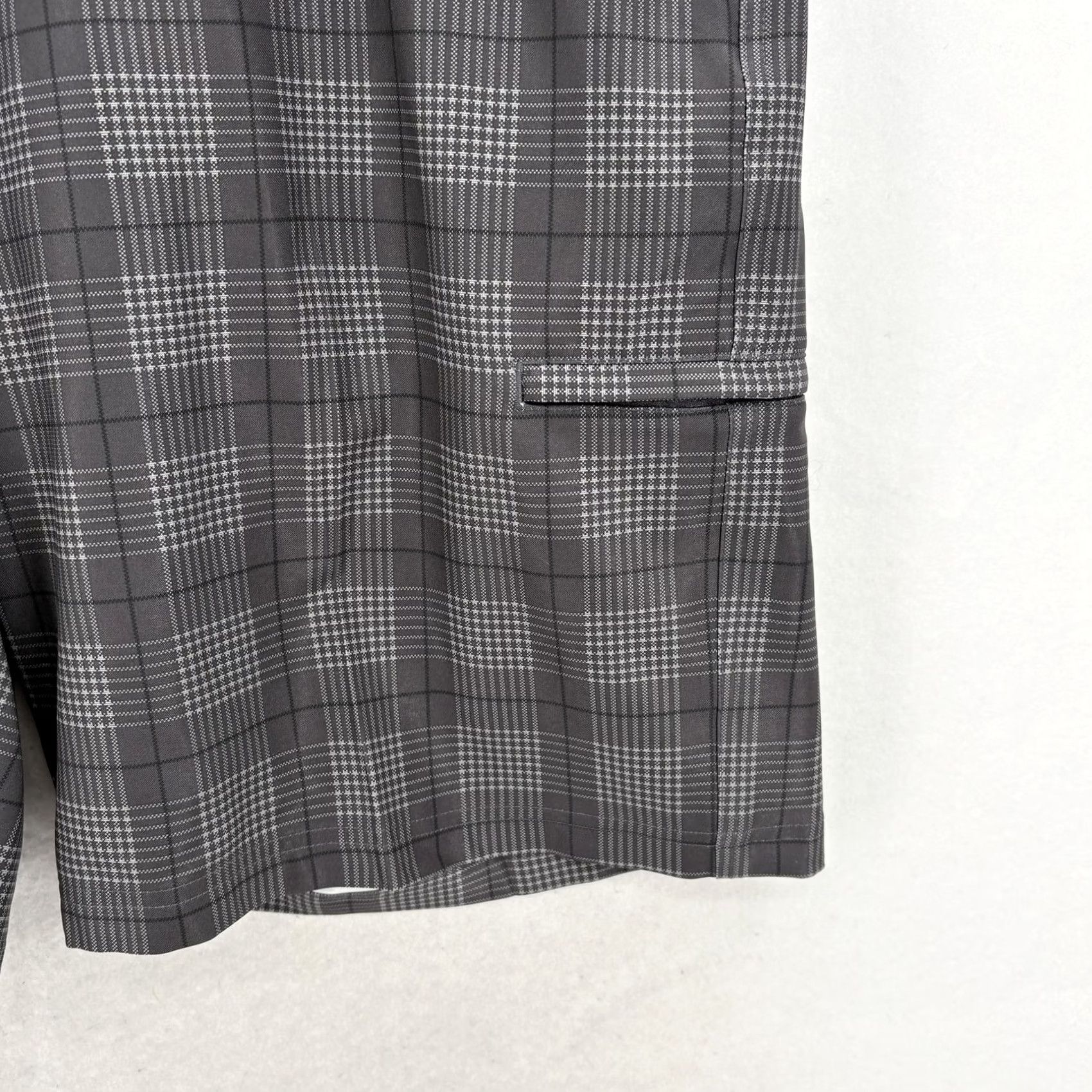 Vintage Pebble Beach Mens 42 Gray Plaid Cargo Shorts 10" Stretch NWT Casual Golf Polyester Spandex Moisture Wicking Pocket Front Zip Summer Inseam 10in Mens Size US 42 / EU 58 - 3 Thumbnail