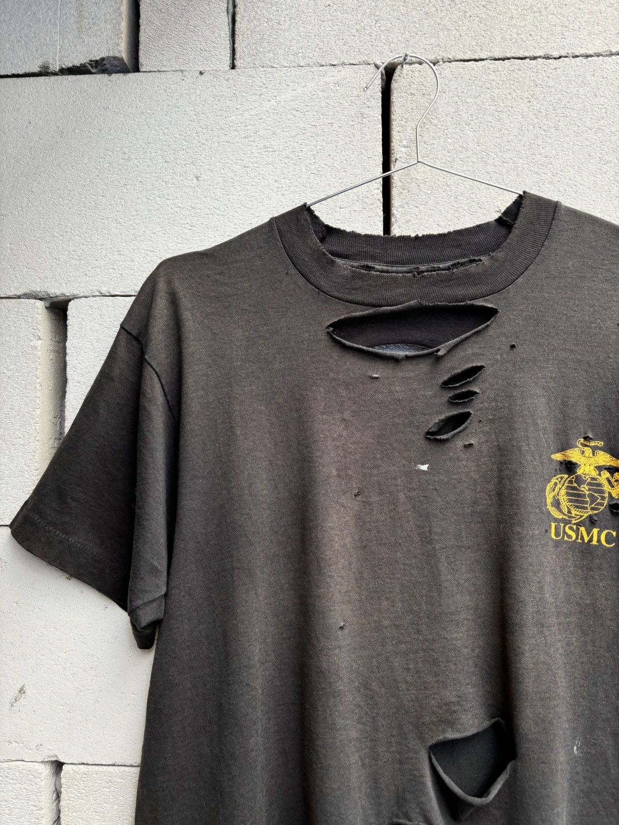 Vintage Thrashed Distressed USMC Faded 90s T Shirt ERD Grunge Size US L / EU 52-54 / 3 - 2 Thumbnail