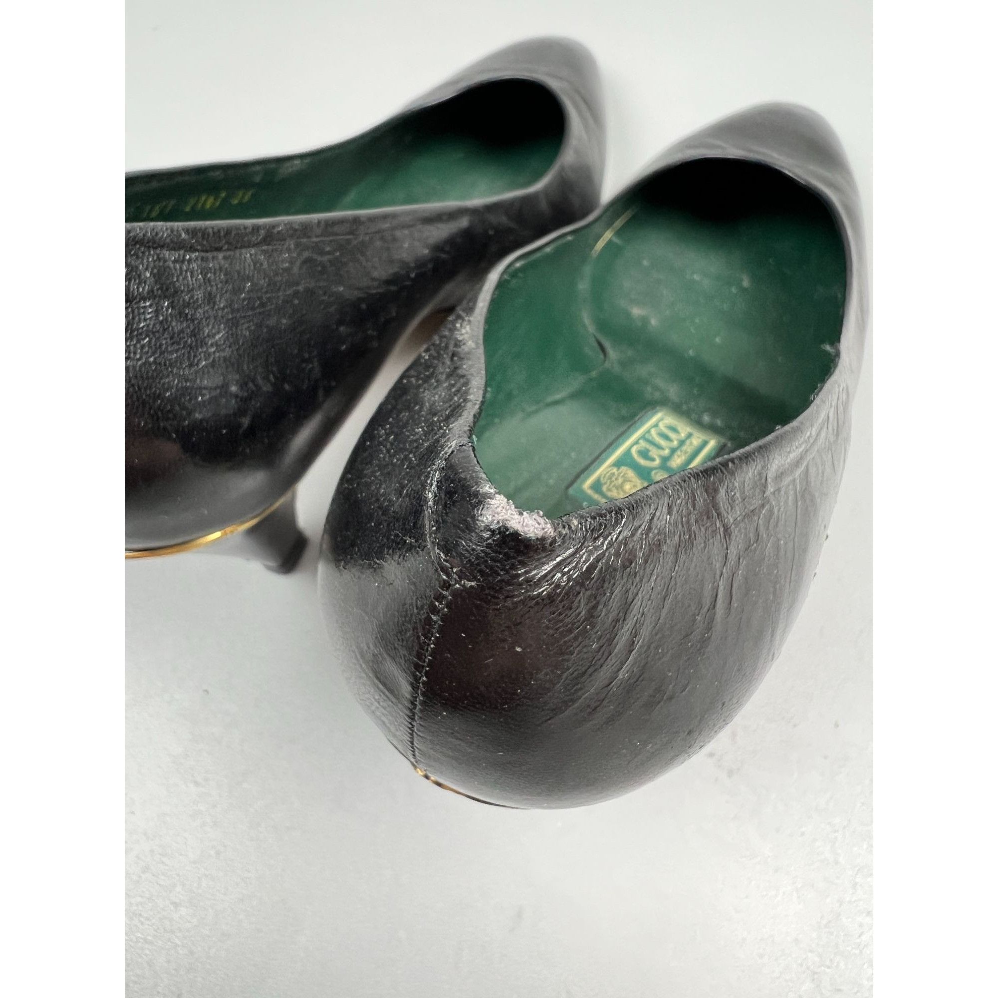 Gucci Gucci Vintage Pointed Toe Leather Pumps (Y1022) Size US 6 / IT 36 - 14 Thumbnail