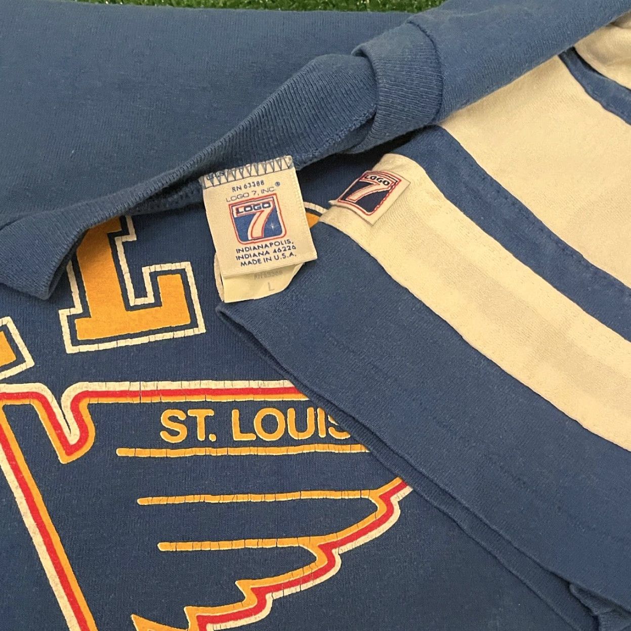 Logo 7 VINTAGE 90s St Louis Blues NHL Hockey Logo 7 Shirt Mens Size L Blue V-Neck 3/4 Sleeve Size US L / EU 52-54 / 3 - 2 Thumbnail