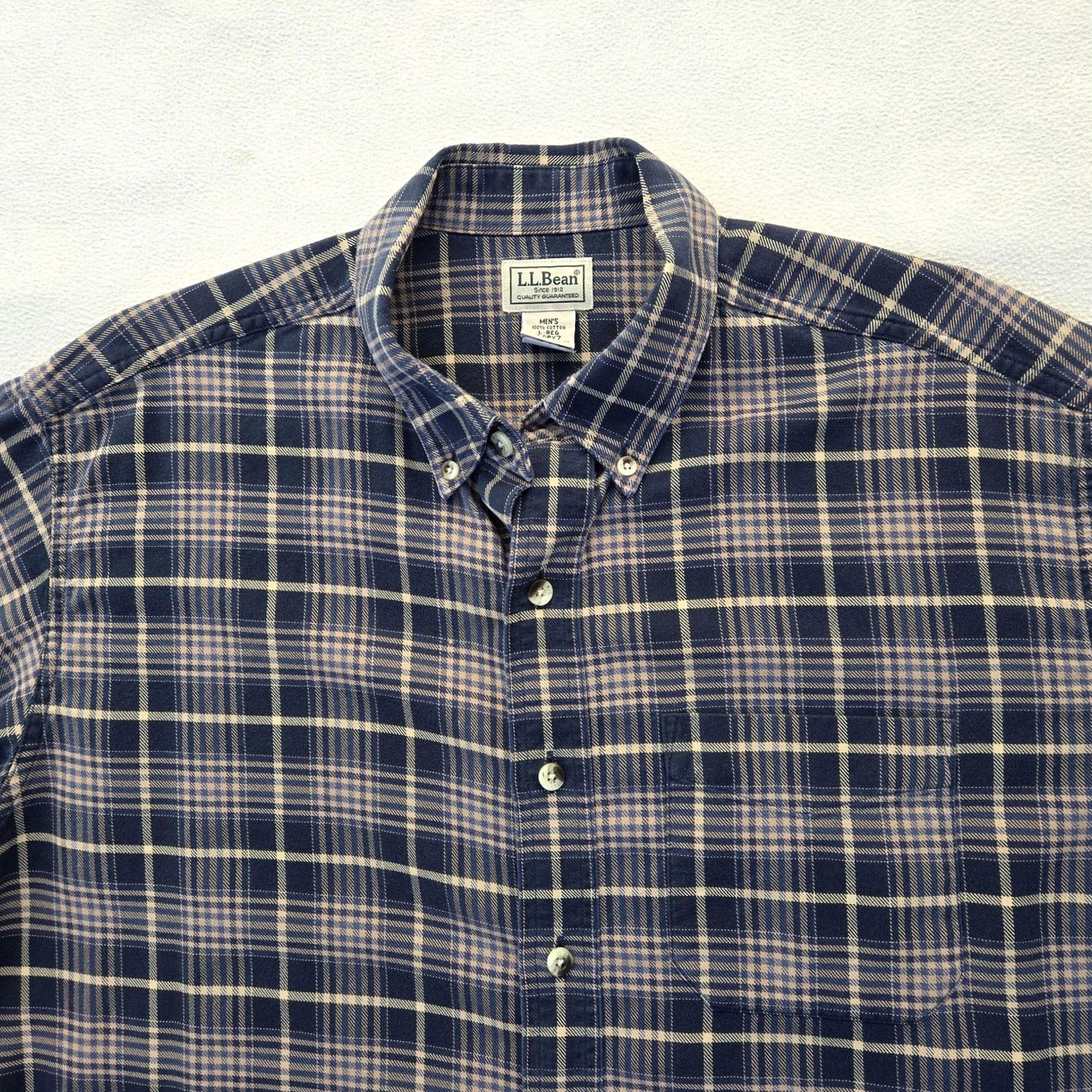 Vintage L.L. Bean Shirt Mens Large Blue Tan Plaid Flannel Button-Down Collar Long Sleeve Cotton Knit? (Correction: Provide only title) Size US L / EU 52-54 / 3 - 2 Thumbnail