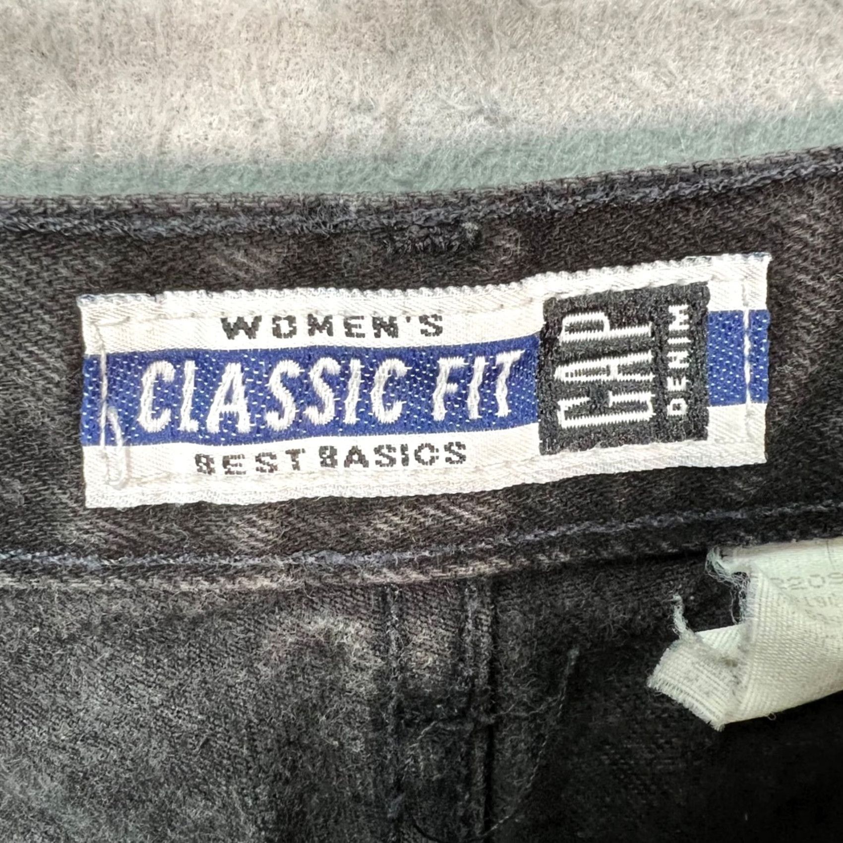 Gap VINTAGE Gap Womens 26 x 28 Classic Fit Black Denim High-Waisted Tapered Jeans Shirt Womens XS? Size 26" / US 2 / IT 38 - 3 Thumbnail