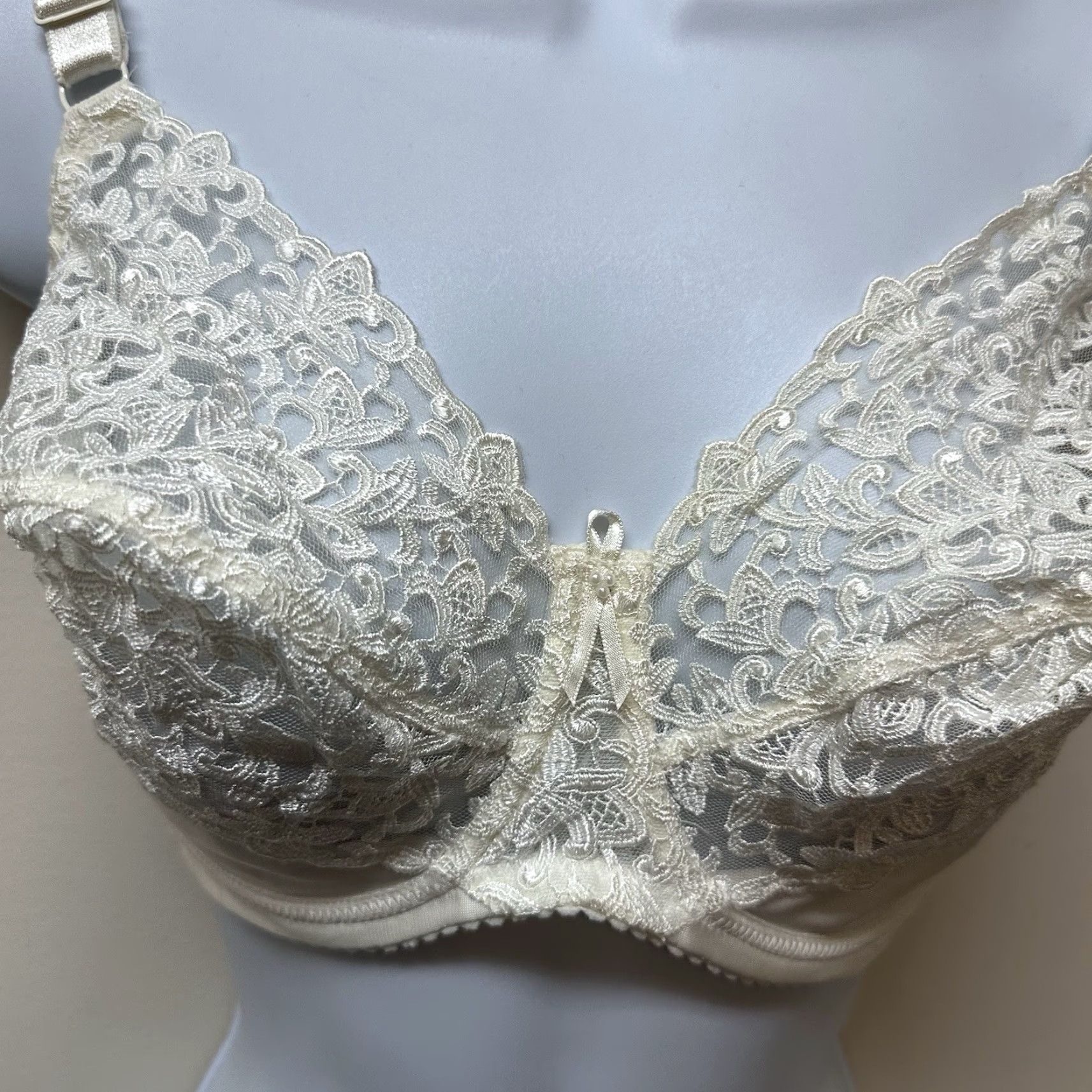 Vintage VINTAGE Wacoal Beige Sheer Lace Nylon Bullet Bra Size 34DD NEW NOS Size ONE SIZE - 3 Thumbnail