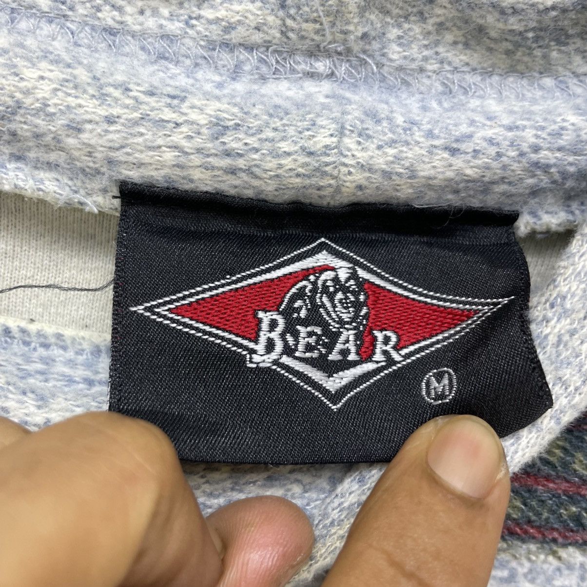 Ron Jon Surf Shop 💥Vintage Bear Embroidery Center Logo Stripe Pullover Size US M / EU 48-50 / 2 - 7 Thumbnail