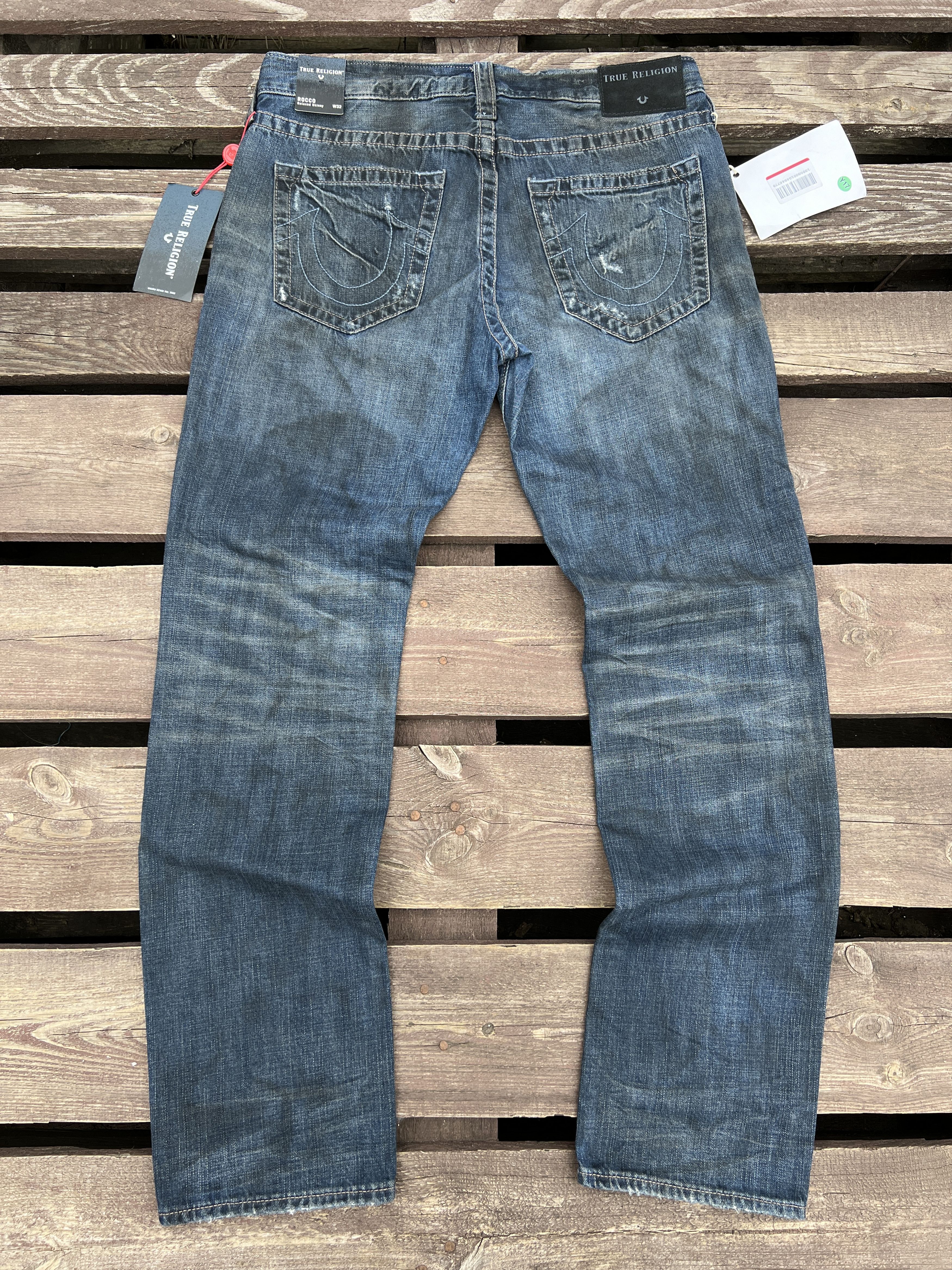 True Religion True Religion Rocco Relaxed Skinny Vintage Distressed jeans Size US 32 / EU 48 - 2 Thumbnail