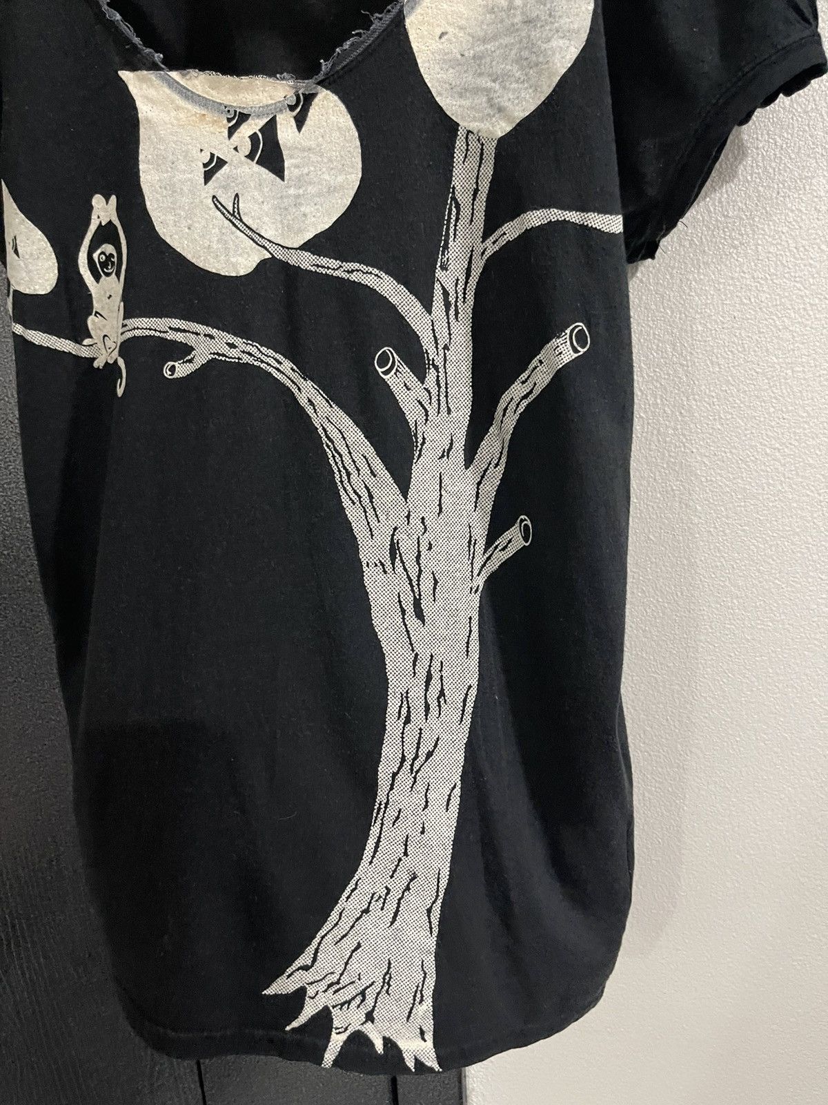 Issey Miyake Issey Miyake Tsumori Chisato Tree Design Tee Size S / US 4 / IT 40 - 5 Thumbnail