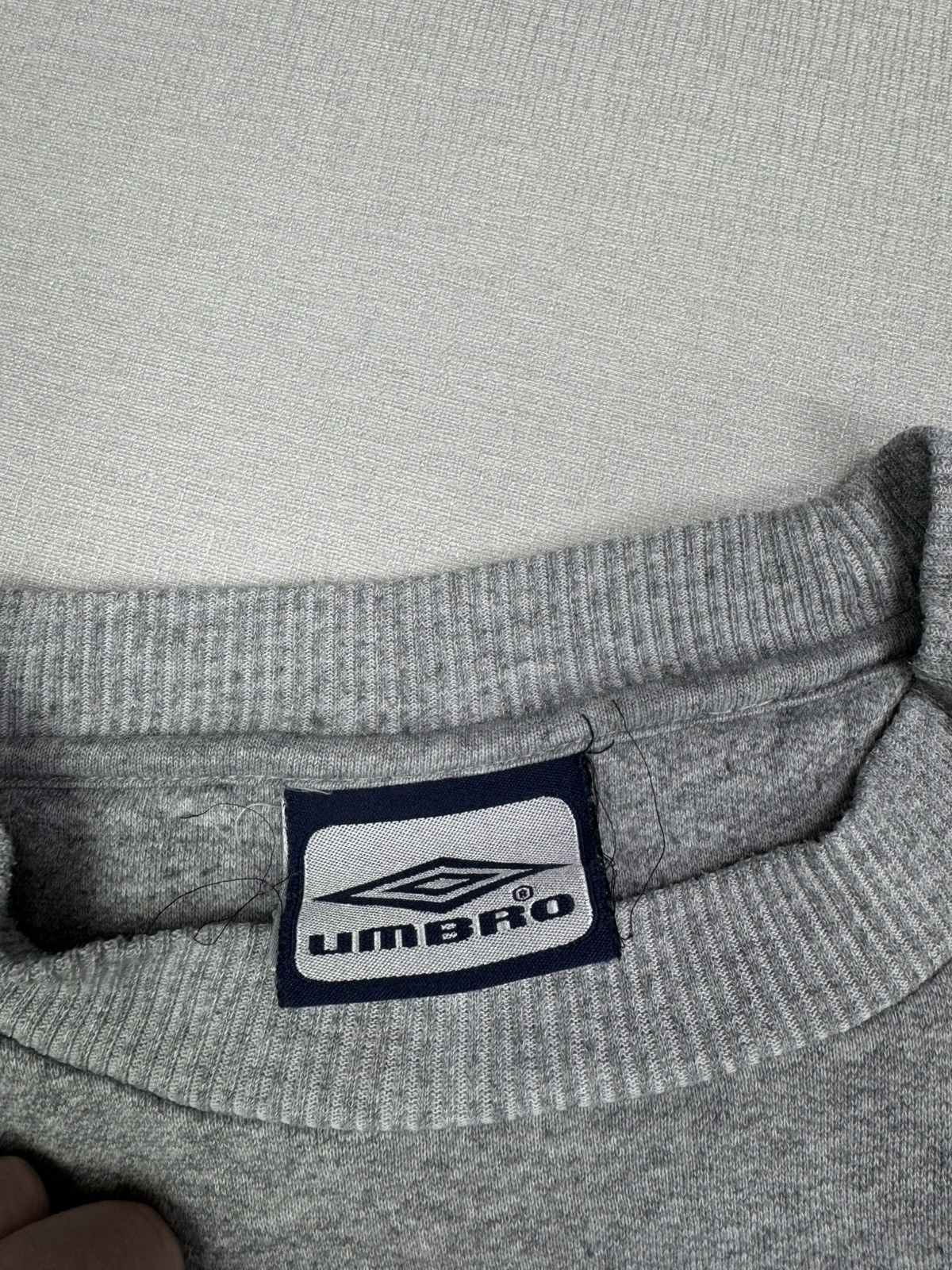 Umbro × Vintage Men’s Vintage Umbro Crew Neck Oversized Sweatshirt Retro Size US L / EU 52-54 / 3 - 3 Thumbnail