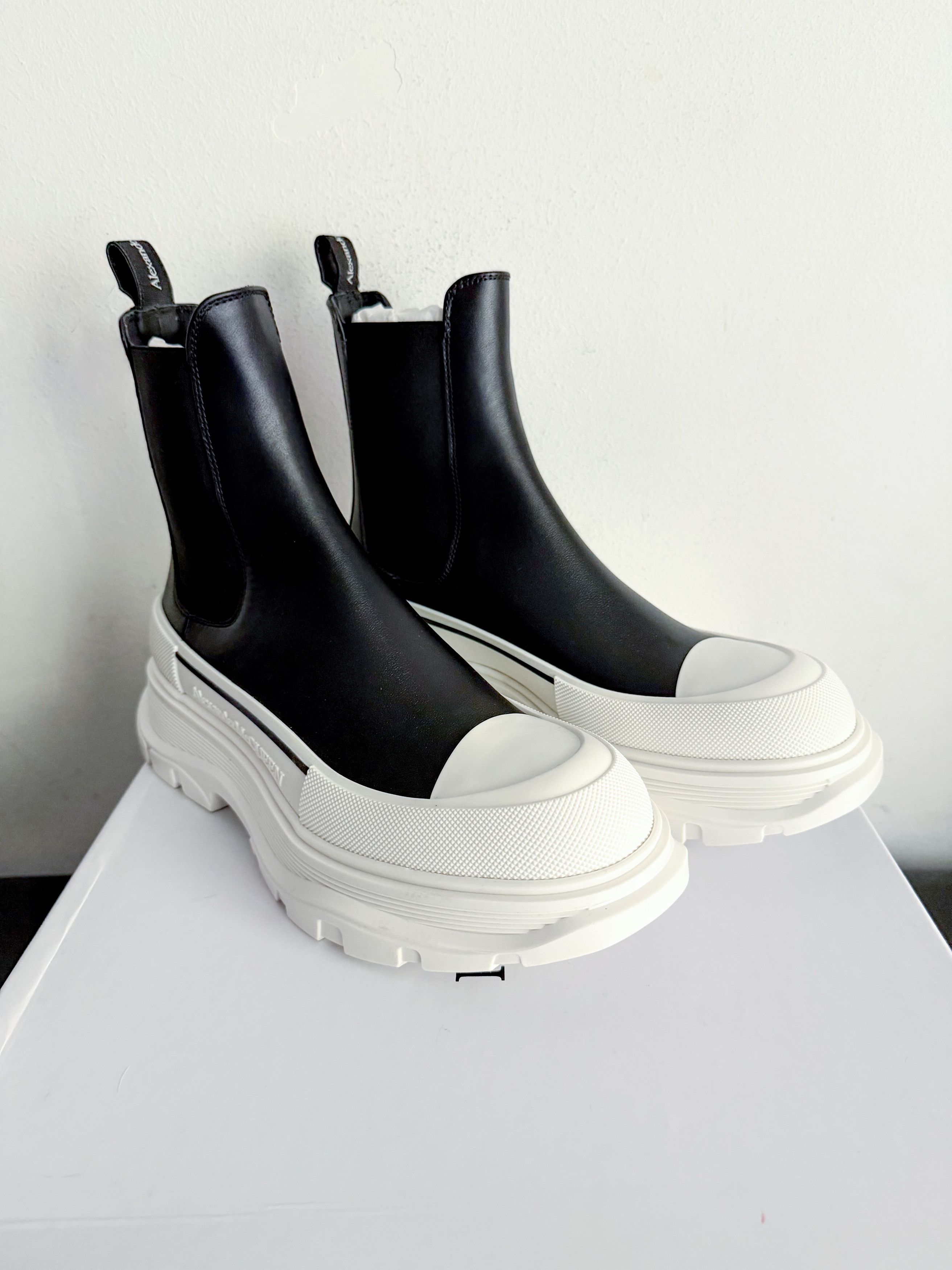Alexander McQueen Oversized Platform Leather Sneaker Boots Size US 10 / IT 40 - 3 Thumbnail