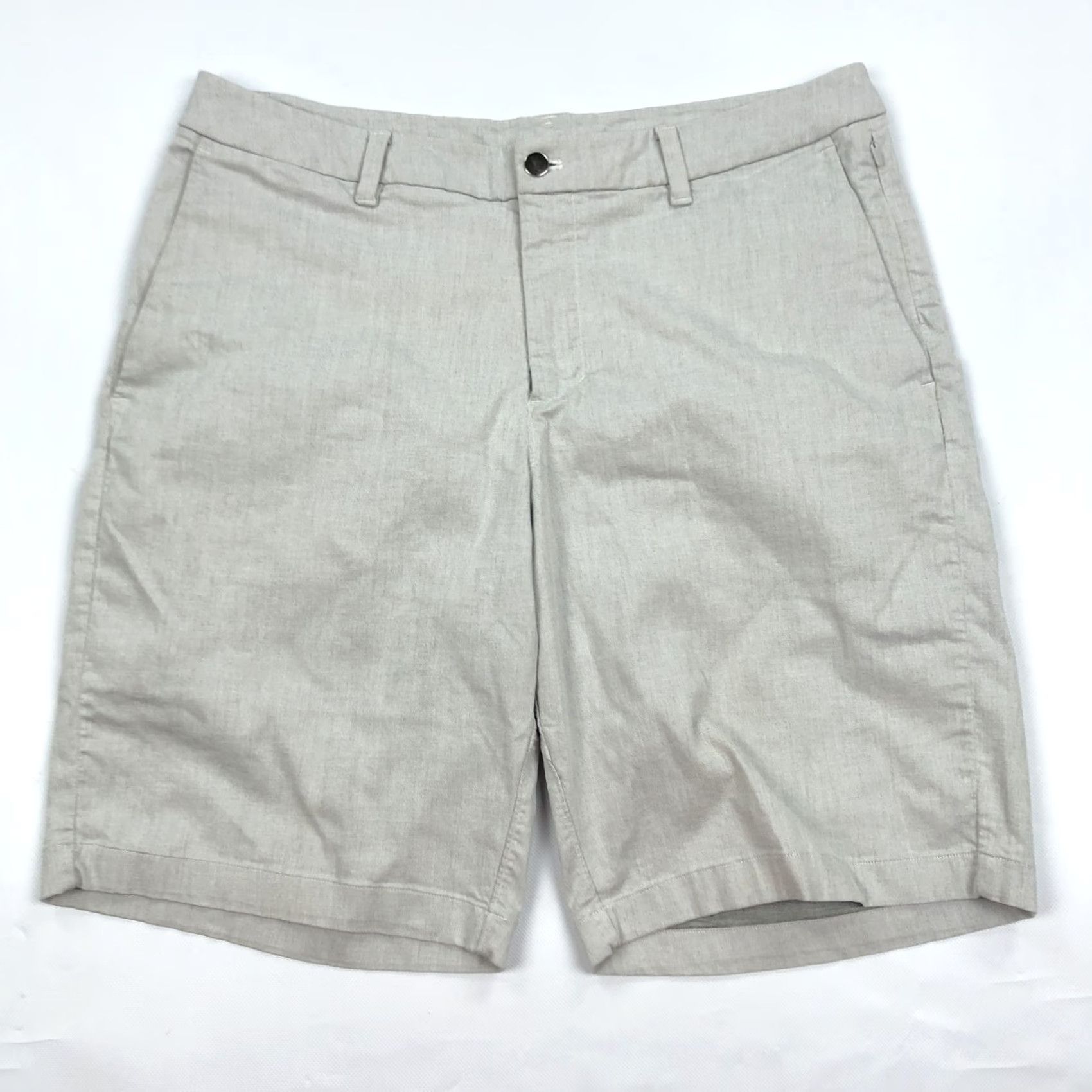 Lululemon VINTAGE? No. Lululemon Men's Light Gray Flat Front Chino Shorts Size 36 Commission Relaxed Shirt? Size US 36 / EU 52 - 2 Thumbnail