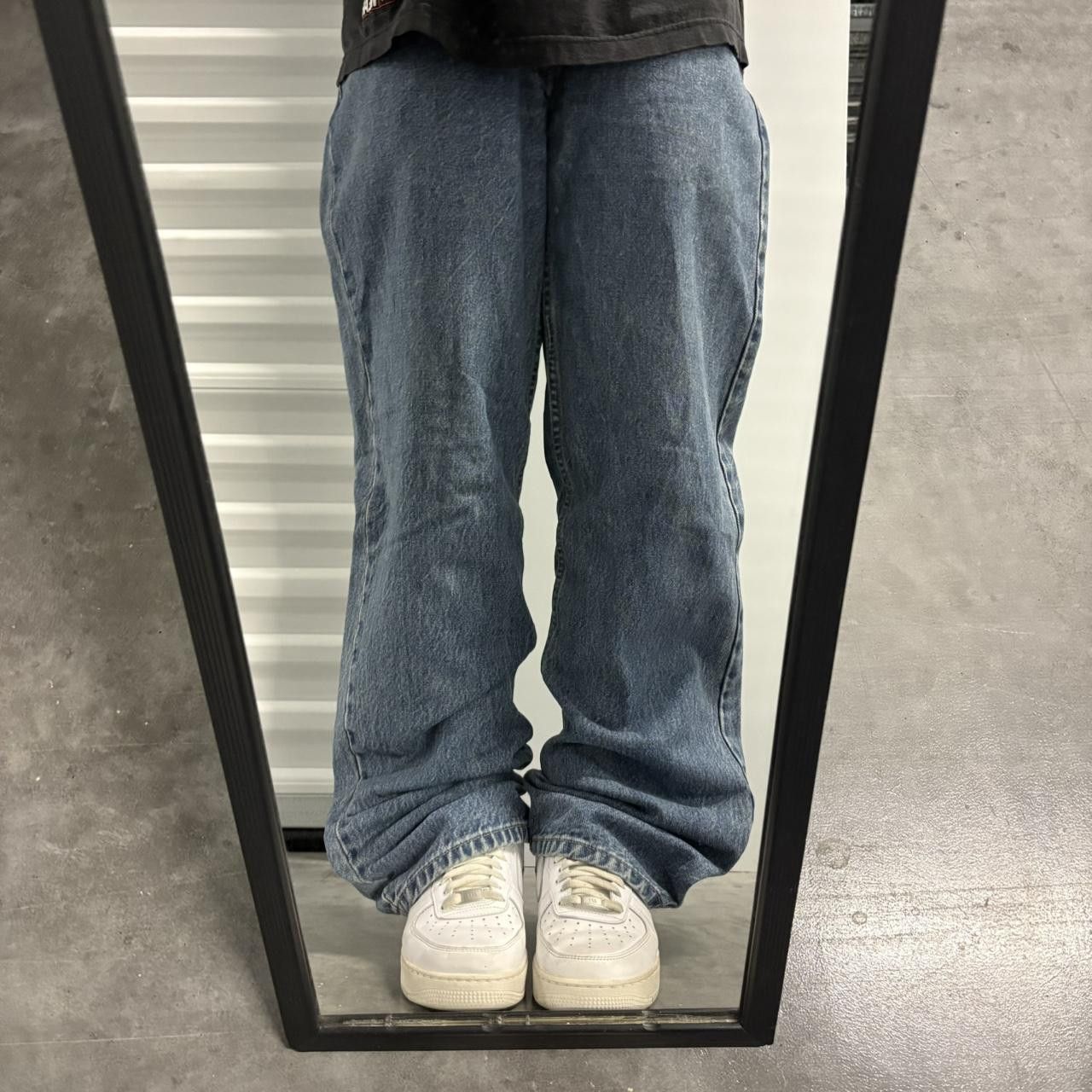 Vintage Crazy Vintage Y2K/2000s Super Baggy Streetwear Izod Medium Blue Wash Denim Jeans! Size US 34 / EU 50 - 1 Thumbnail