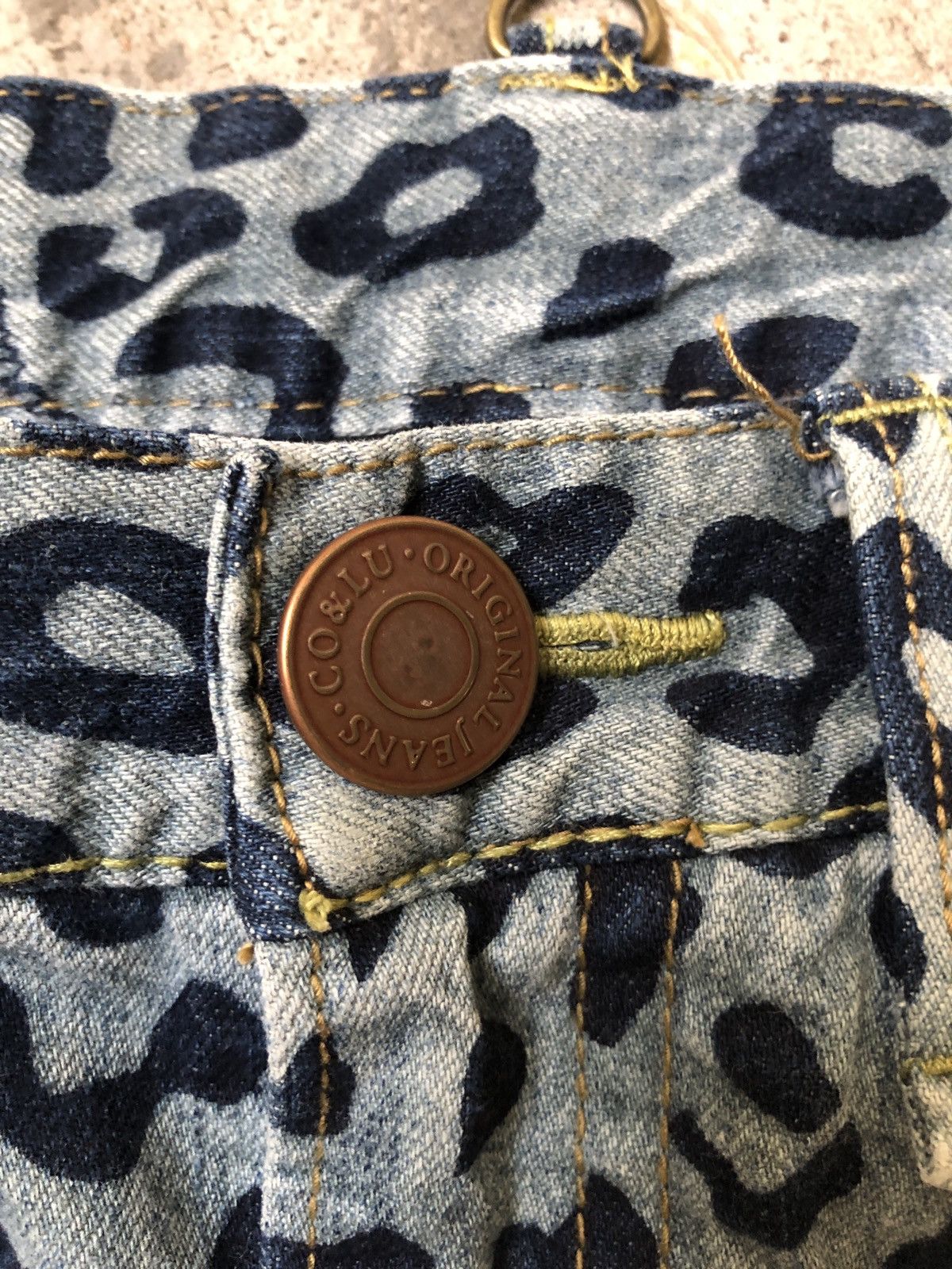 If Six Was Nine × Japanese Brand × Le Grande Bleu (L.G.B.) VINTAGE CO AND LU LEOPARD STYLE DENIM JEANS COANDLU Size US 32 / EU 48 - 4 Thumbnail