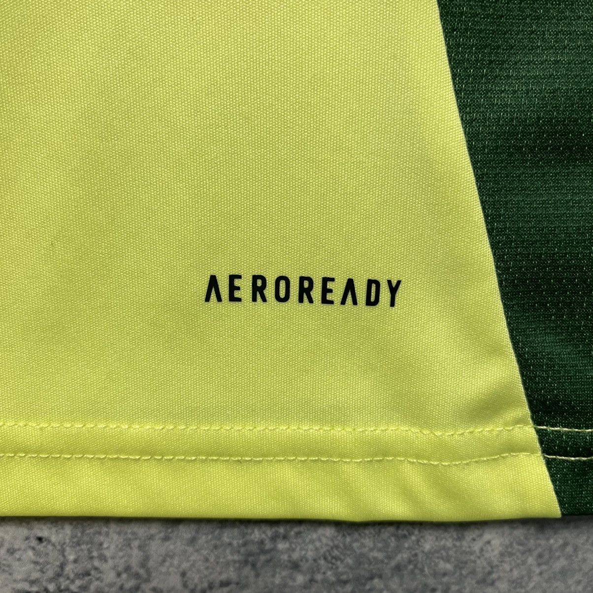 Adidas Adidas Wales 2024/2025 Home Soccer Jersey Football Blokecore Size US M / EU 48-50 / 2 - 5 Thumbnail