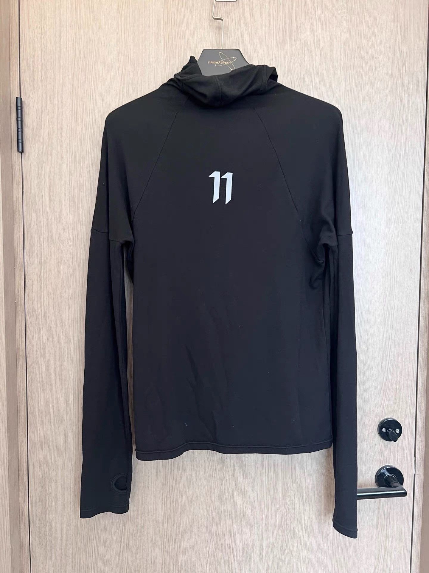 11 By Boris Bidjan Saberi 11byBBS Reflective Graphic Hooded LS K35 Size US L / EU 52-54 / 3 - 1 Thumbnail