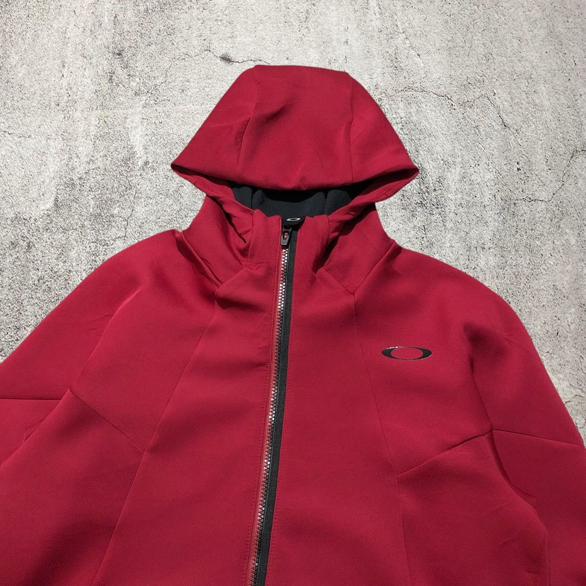 Oakley 2000s Oakley Logo Outdoor Tech Softshell Jacket Ziphoodie Size US L / EU 52-54 / 3 - 4 Thumbnail