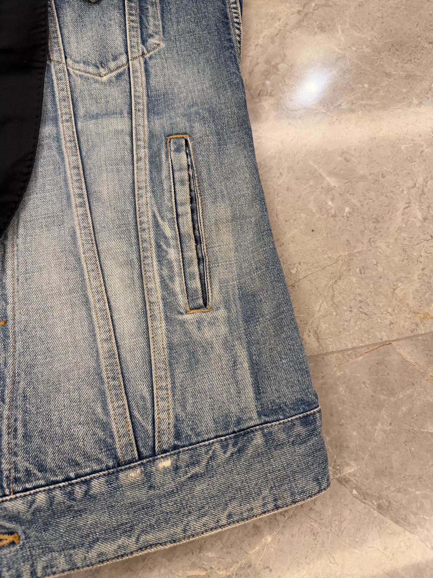 Saint Laurent Paris Saint Laurent 16ss Runway Silk Collar Denim Vest Size XS / US 0-2 / IT 36-38 - 2 Thumbnail