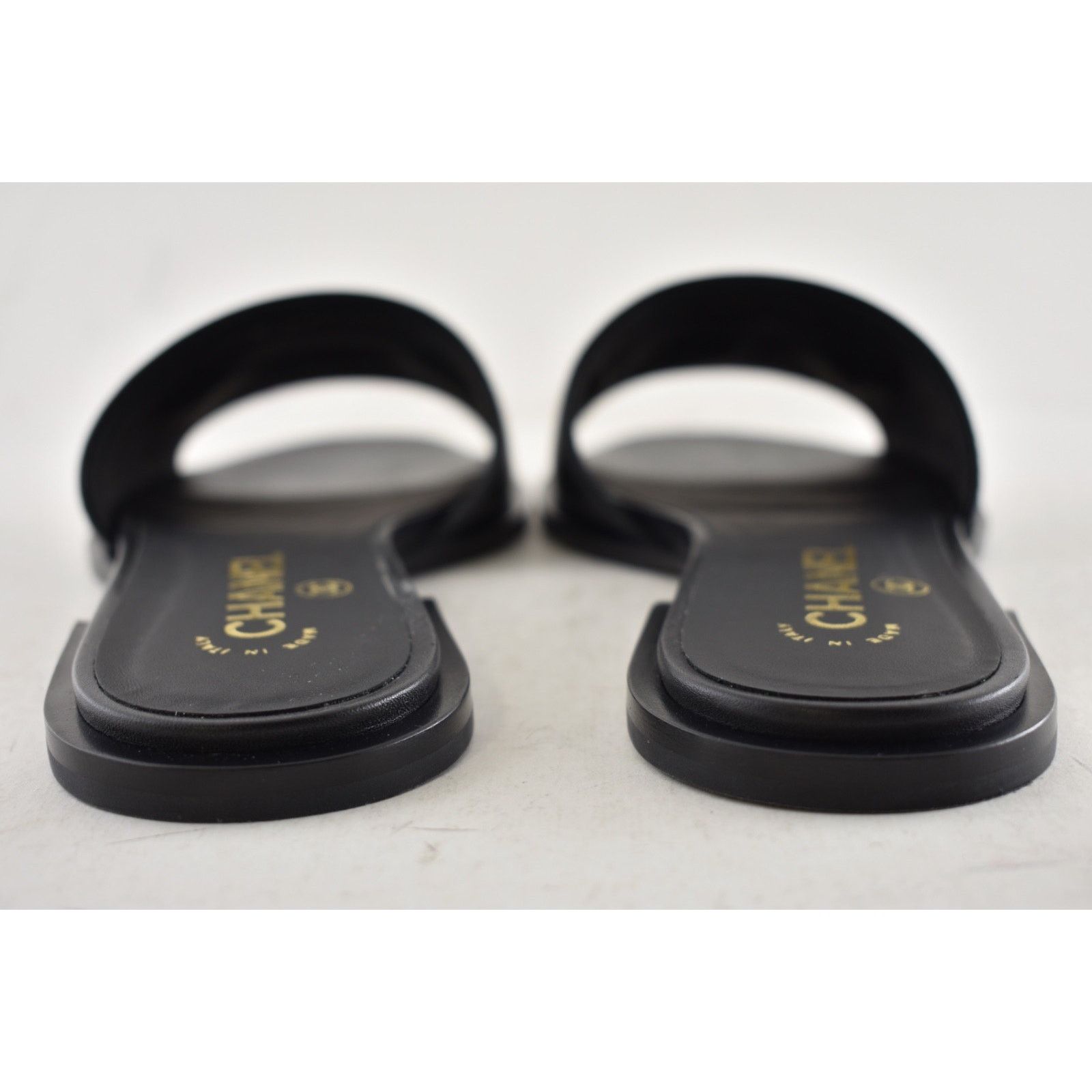 Chanel Chanel Black Shiny Calfskin Gold CC Mule Slides Sandals 38 Size US 8 / IT 38 - 16 Thumbnail