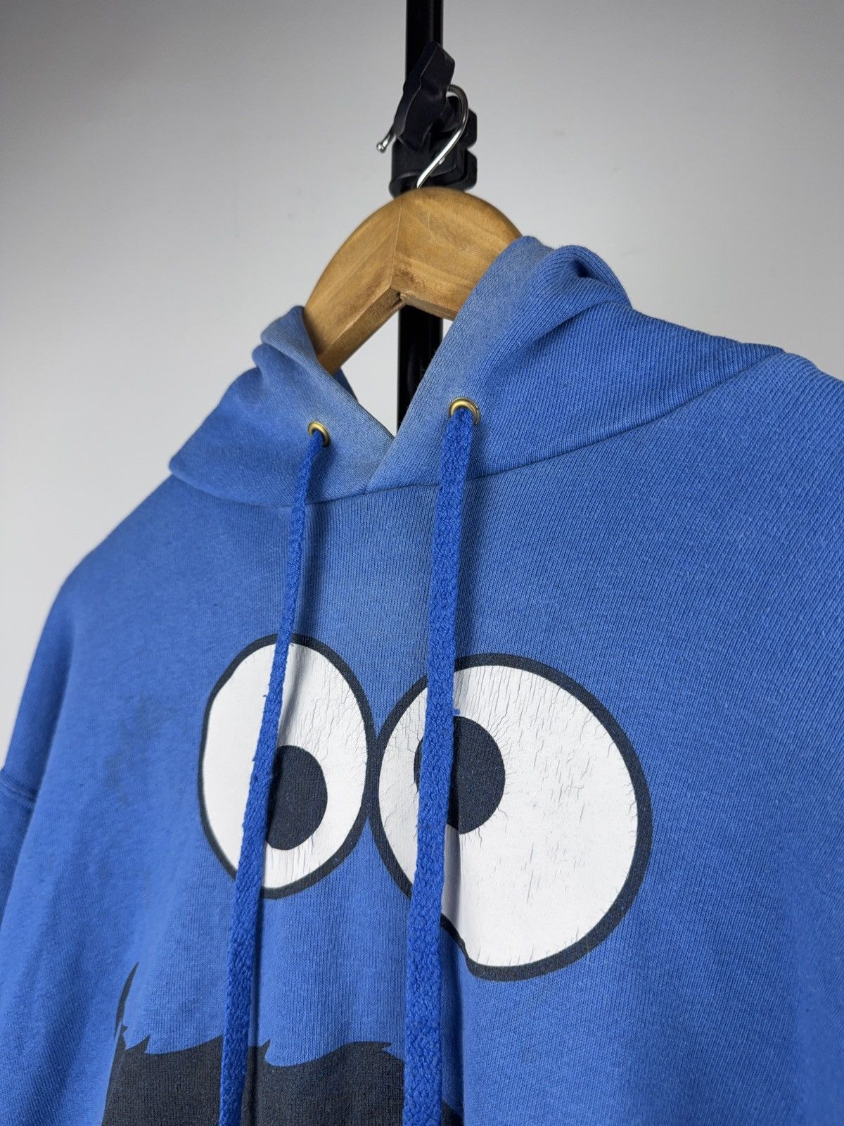 Vintage Vintage 2011 Big Logo Cookie Monster Cartoon Graphic Hoodie Size US L / EU 52-54 / 3 - 3 Thumbnail