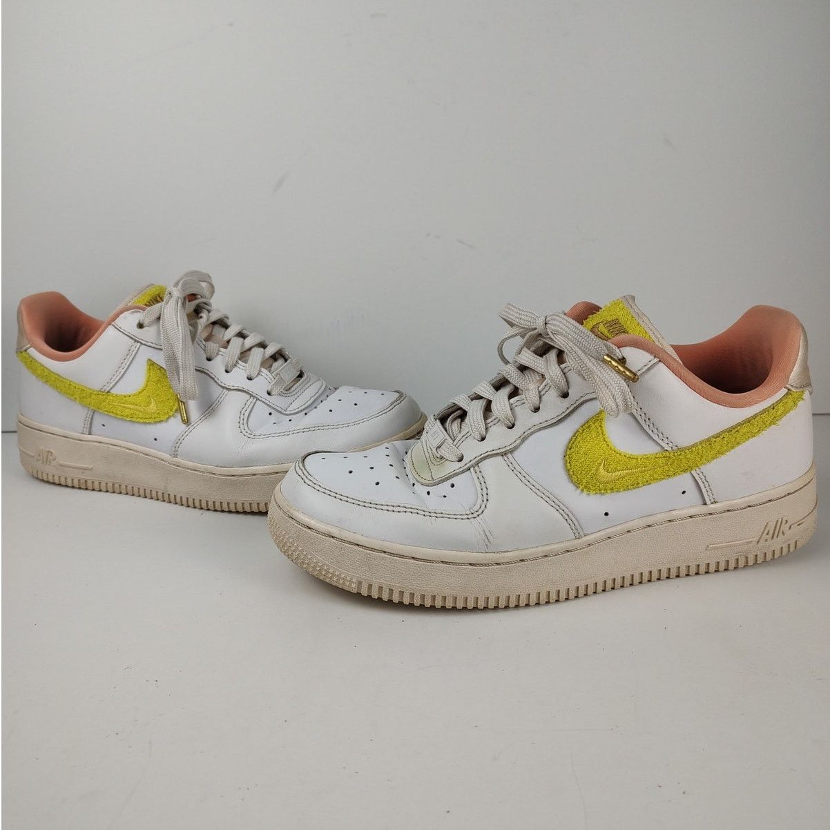Nike Nike Air Force 1 Low '07 "Mama" streetwear sneaker womens 8 Size US 8 / IT 38 - 2 Thumbnail