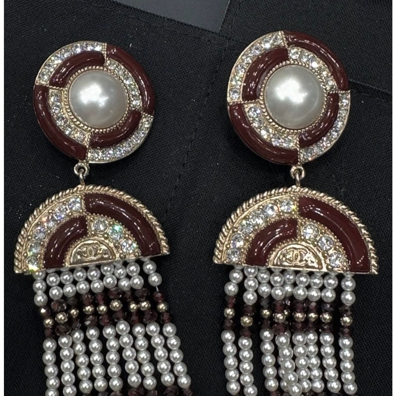Chanel NWOT Chanel Pre-Fall 2019 Pearl Drop Earrings Size ONE SIZE - 4 Thumbnail