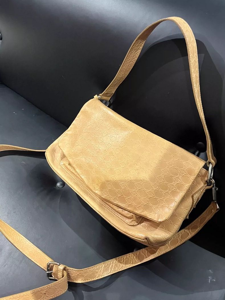Vivienne Westwood Vivienne Westwood size os Logo Saturn full print leather ba Size ONE SIZE - 1 Thumbnail