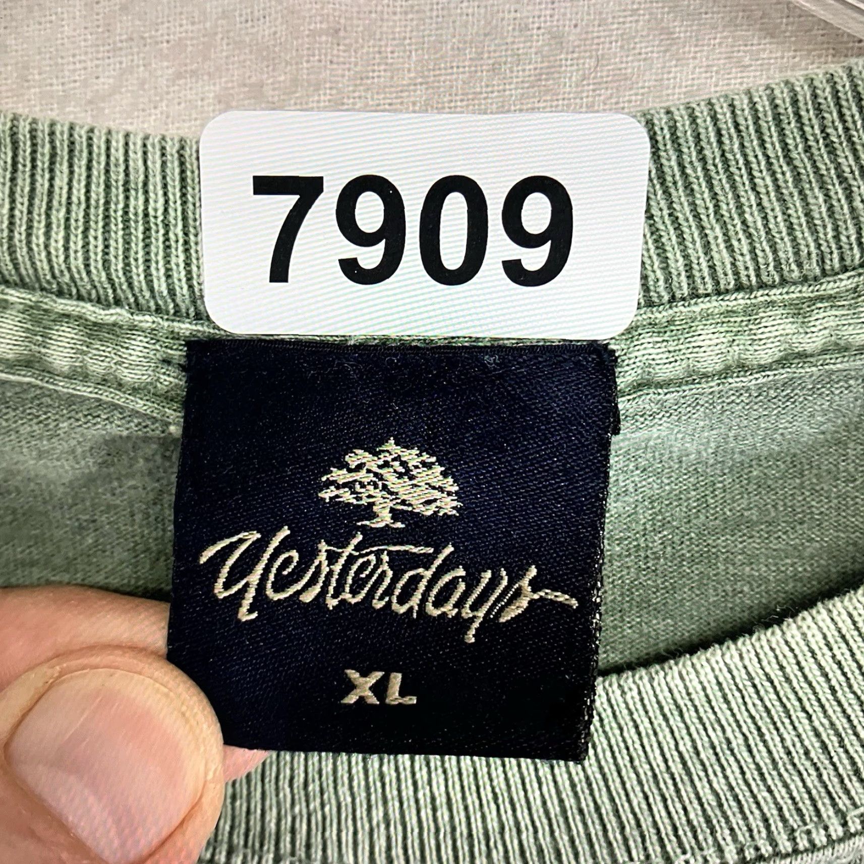 Vintage VINTAGE Yesterdays Deep Sea Fishing T-Shirt Men XL Short Sleeve Green 80s 90s Outdoors Retro Size US XL / EU 56 / 4 - 5 Thumbnail