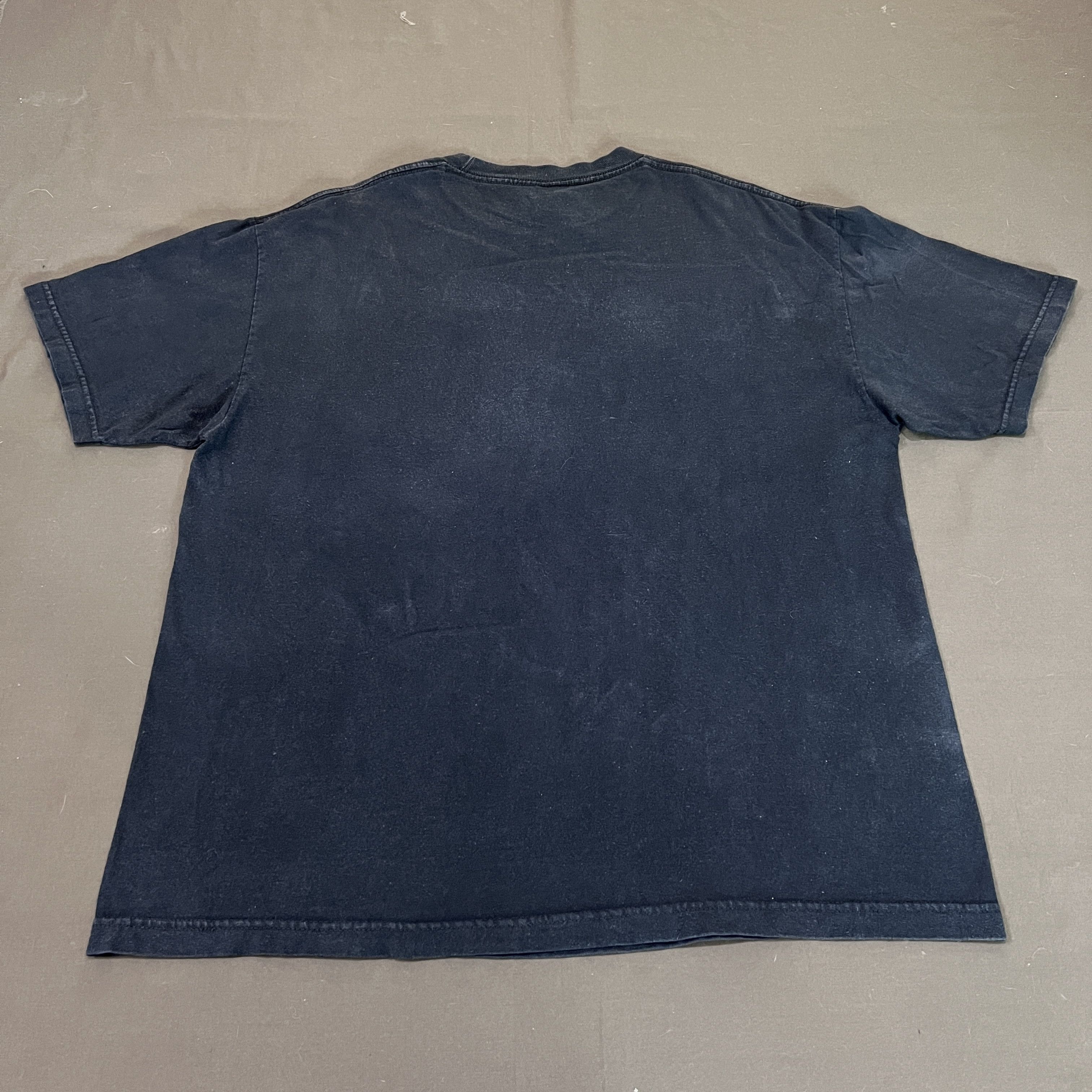 Vintage Vintage Y2K Dangerous gases Tee XL Faded Size US XL / EU 56 / 4 - 4 Thumbnail