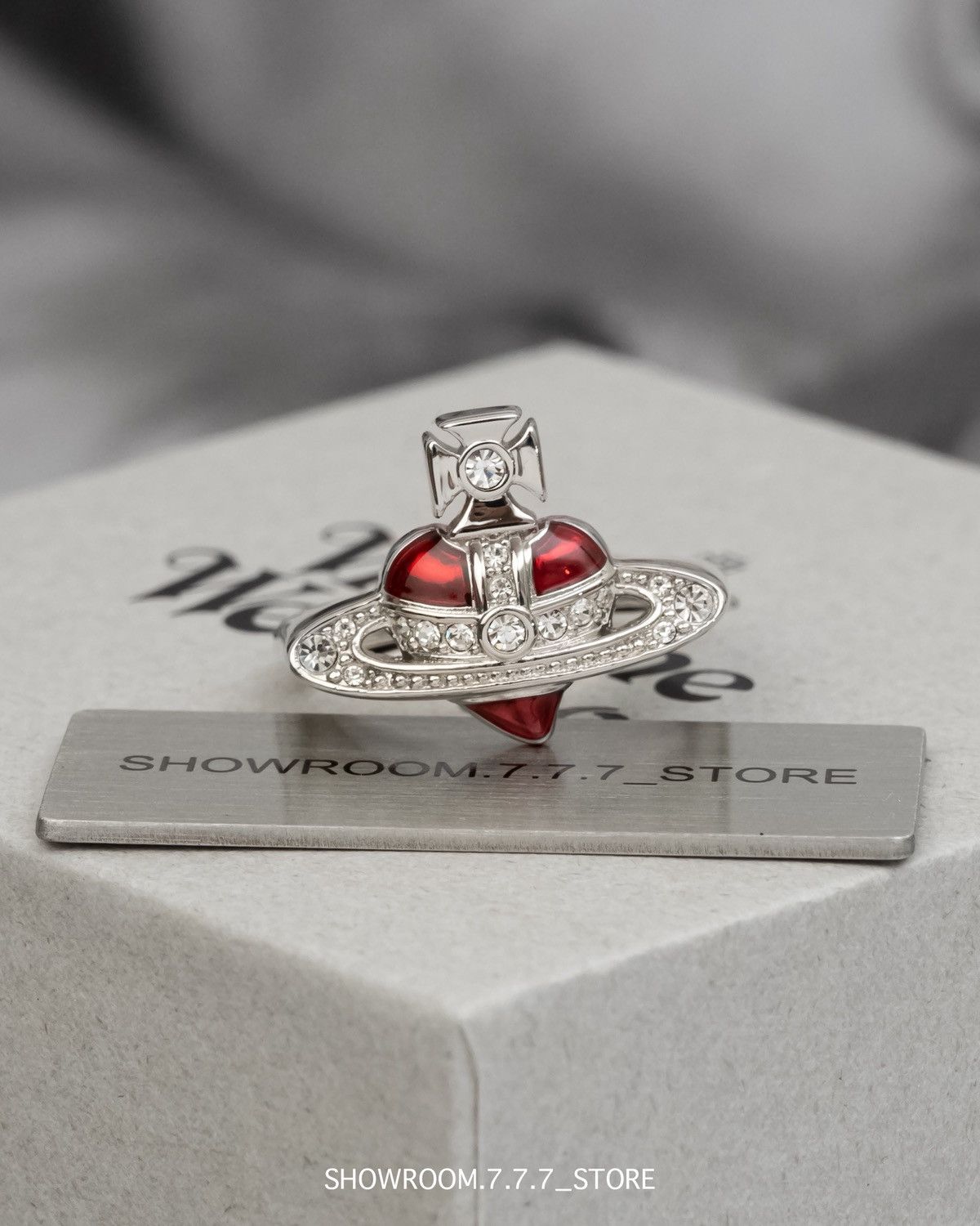Vivienne Westwood Vivienne Westwood New Diamante Heart Ring Size ONE SIZE - 1 Thumbnail