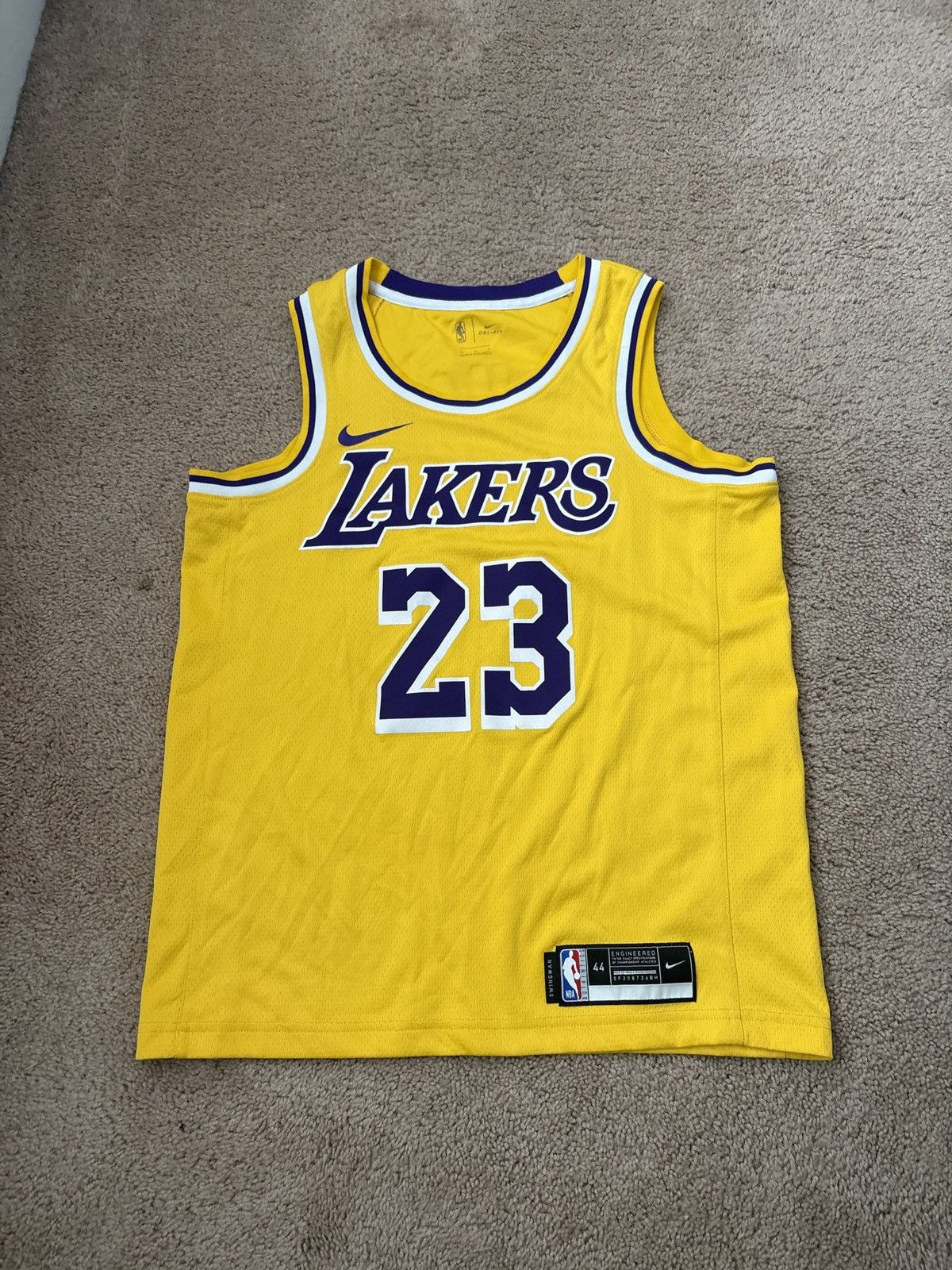 Nike LeBron James Lakers jersey Size US M / EU 48-50 / 2 - 1 Thumbnail