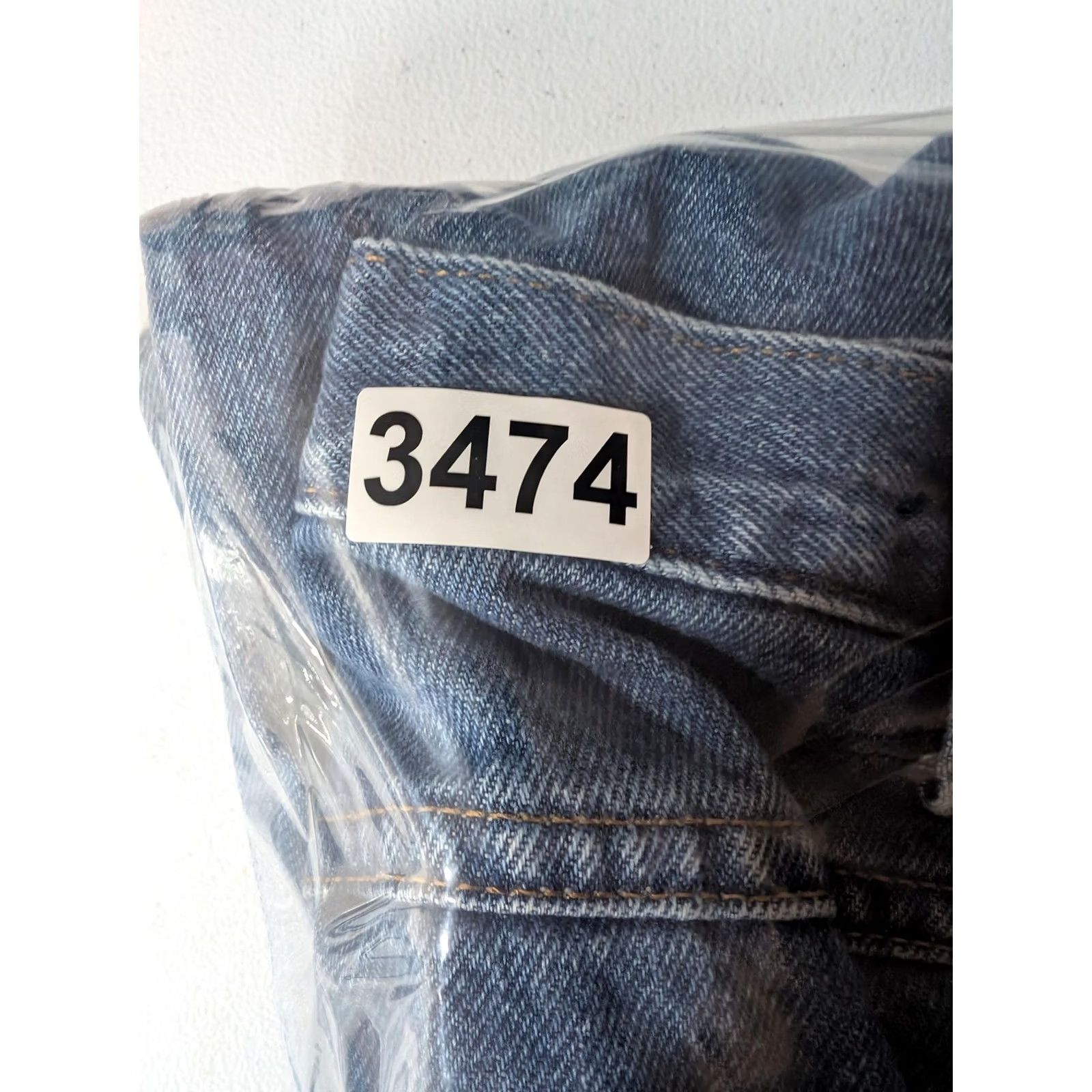 Vintage L.L.Bean Jeans Mens 40x32 Blue Relaxed Fit Flannel Lined Warm Denim Pants Shirt Category: Jeans (Body) Size US 40 / EU 56 - 8 Thumbnail