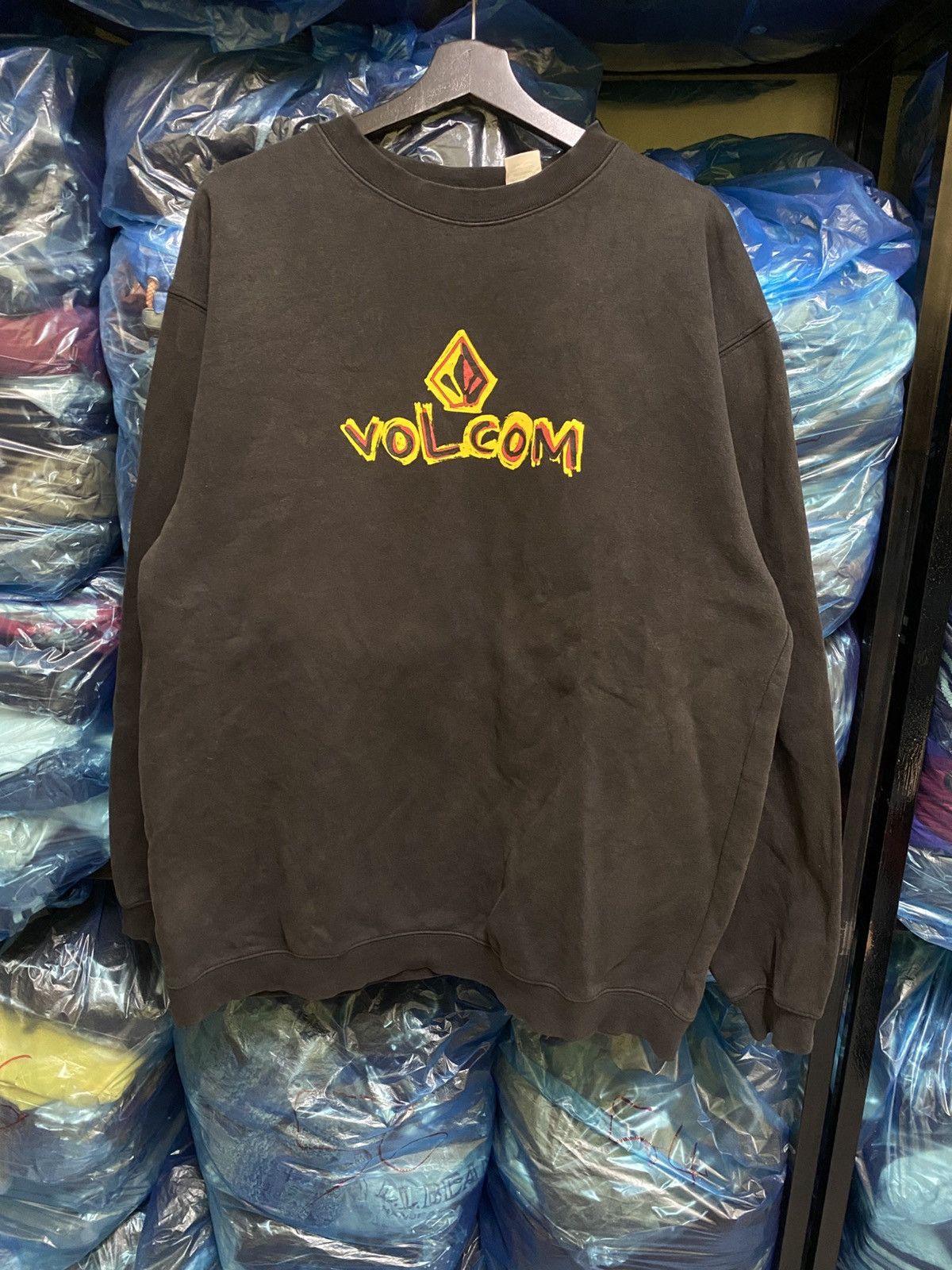 Volcom Volcom Stone Vintage Sweatshirt USA Made 90s Black Pullover Size US L / EU 52-54 / 3 - 2 Thumbnail