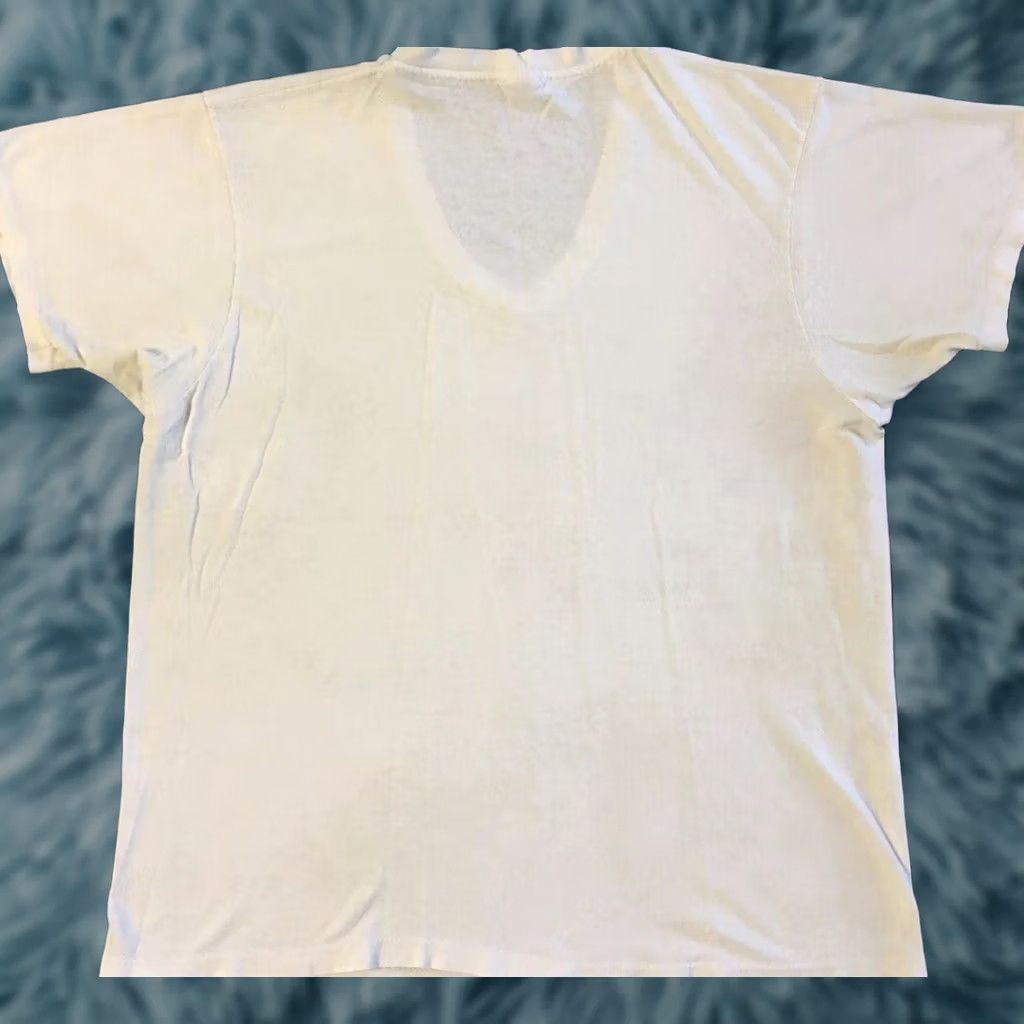 Hanes VINTAGE Hanes T-Shirt M White 90s Distressed V-Neck Shirt Men Grunge Biker Punk Surf Skate PE 80s Hanes Single Stitch Size US M / EU 48-50 / 2 - 1 Thumbnail