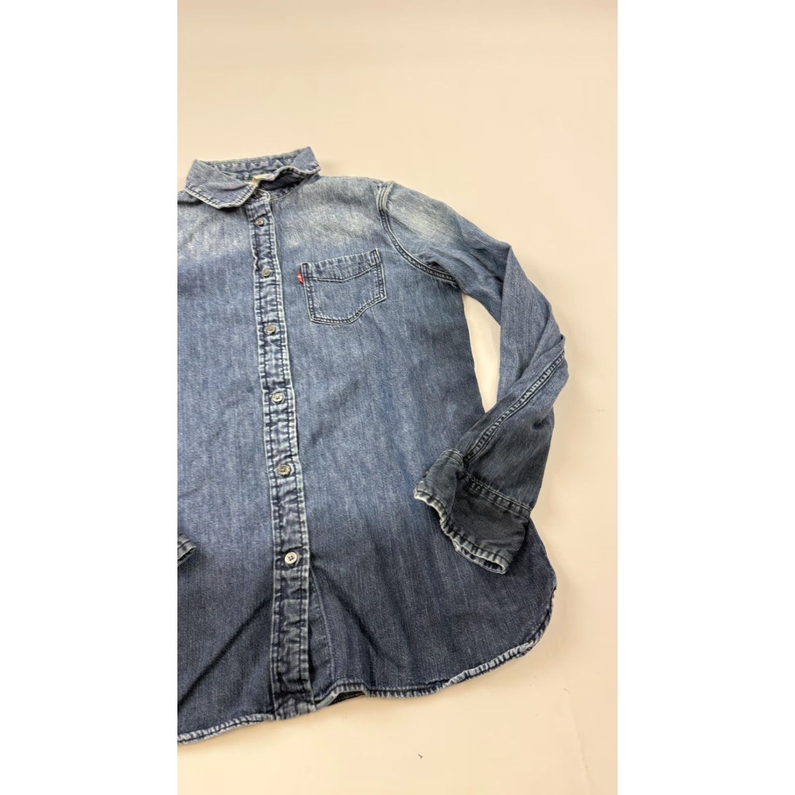 Levi's Levi's Denim Shirt Western Casual Button Up Long Sleeve Womens Small Blue Size S / US 4 / IT 40 - 2 Thumbnail