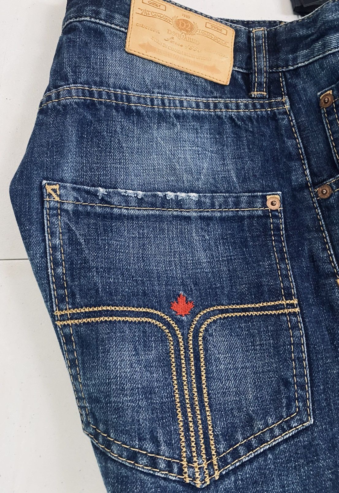 Dsquared2 Dsquared2 Marine Light Distress Denim Shorts 42 NWT Size 28" / US 6 / IT 42 - 19 Thumbnail