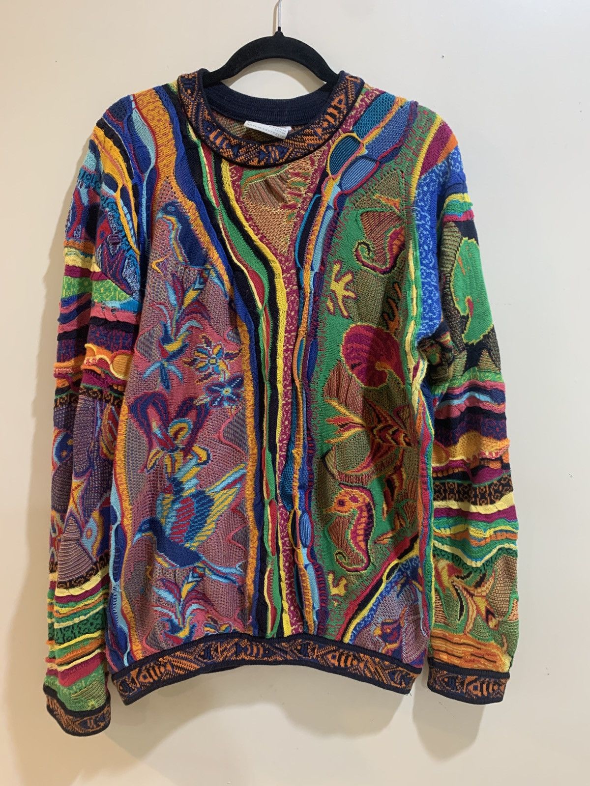 Coogi Tropical Fish Birds Flowers Coogi Sweater Large Size US L / EU 52-54 / 3 - 1 Thumbnail
