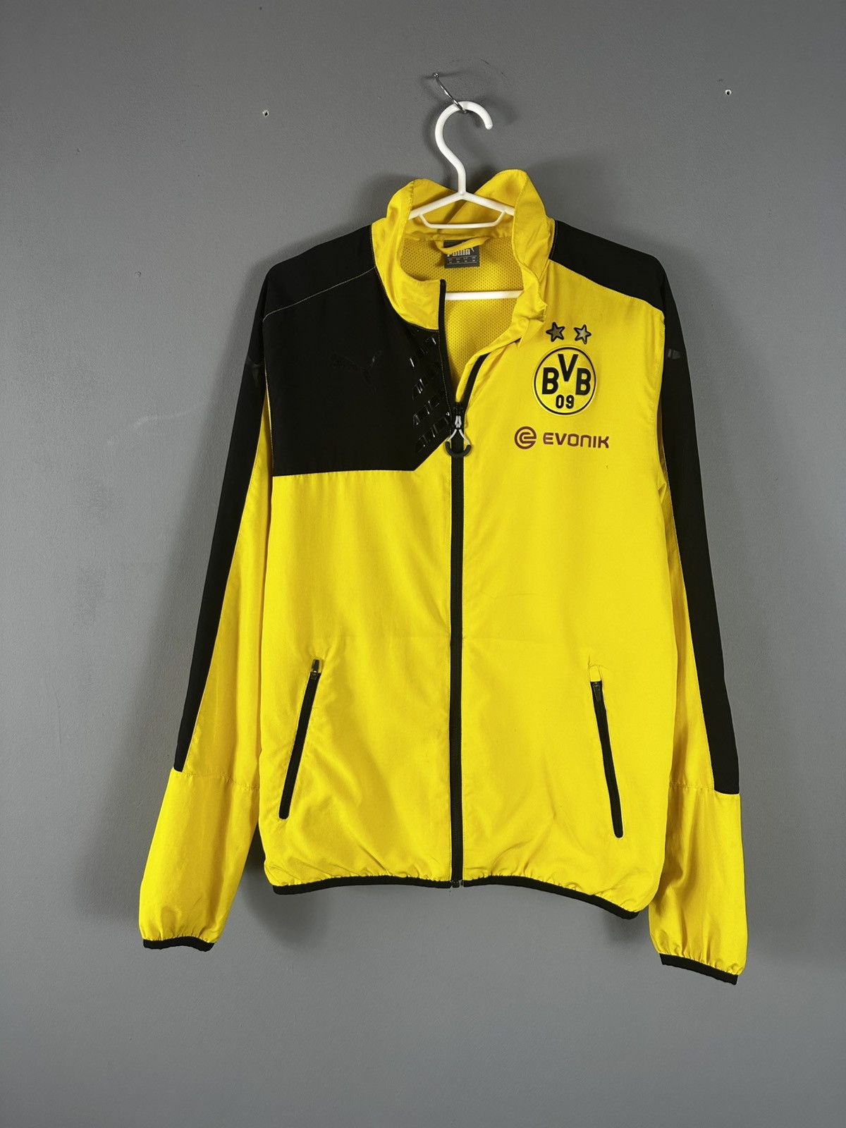 Puma Vintage Football Jacket Puma Borussia Dortmund Size US M / EU 48-50 / 2 - 1 Thumbnail