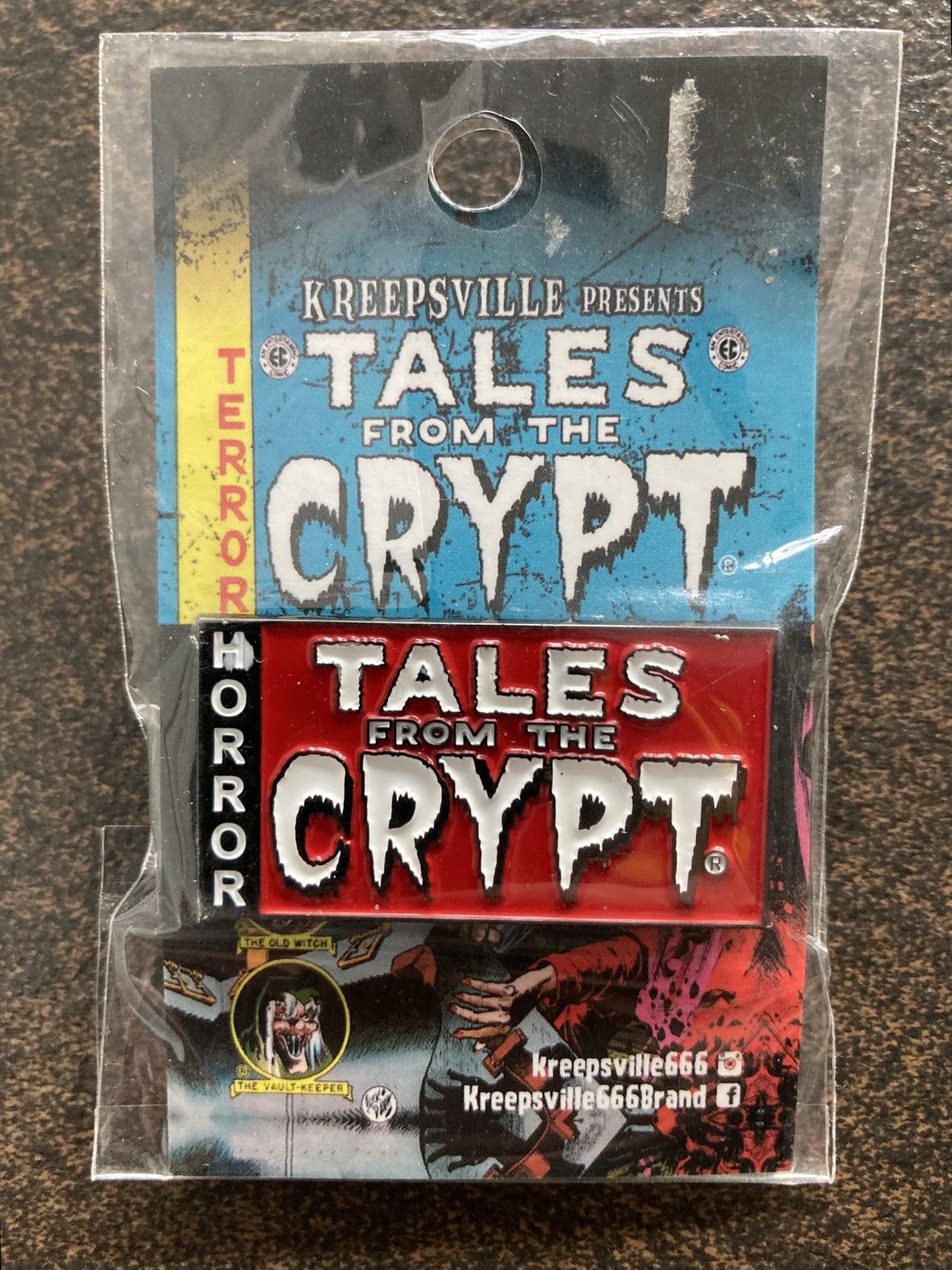 Other TALES FROM THE CRYPT ENAMEL LAPEL PIN EC COMICS HORROR MOVIE Size ONE SIZE - 2 Thumbnail