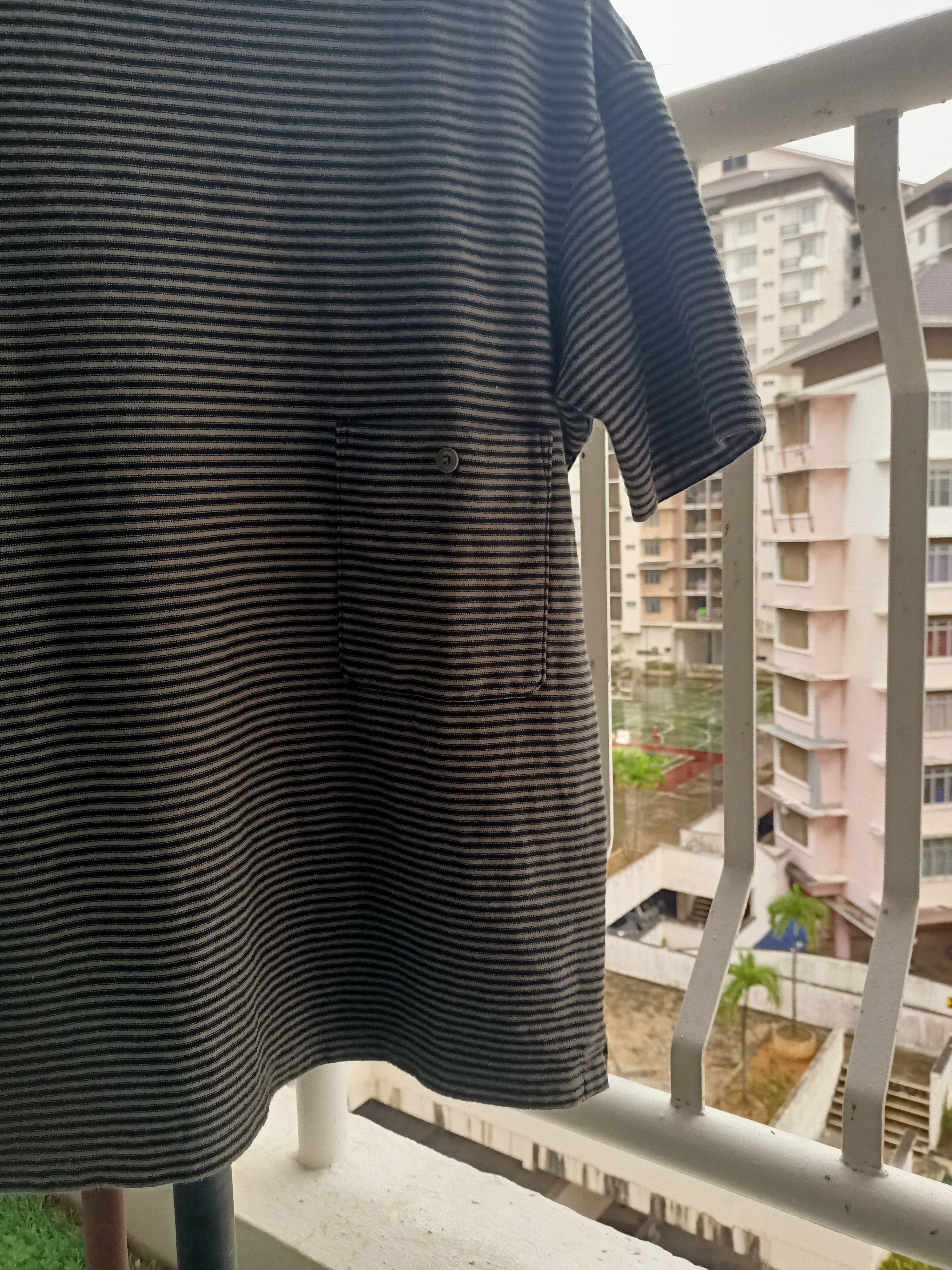 Christophe Lemaire Uniqlo and Lemaire pocket strip t-shirt Size US L / EU 52-54 / 3 - 3 Thumbnail