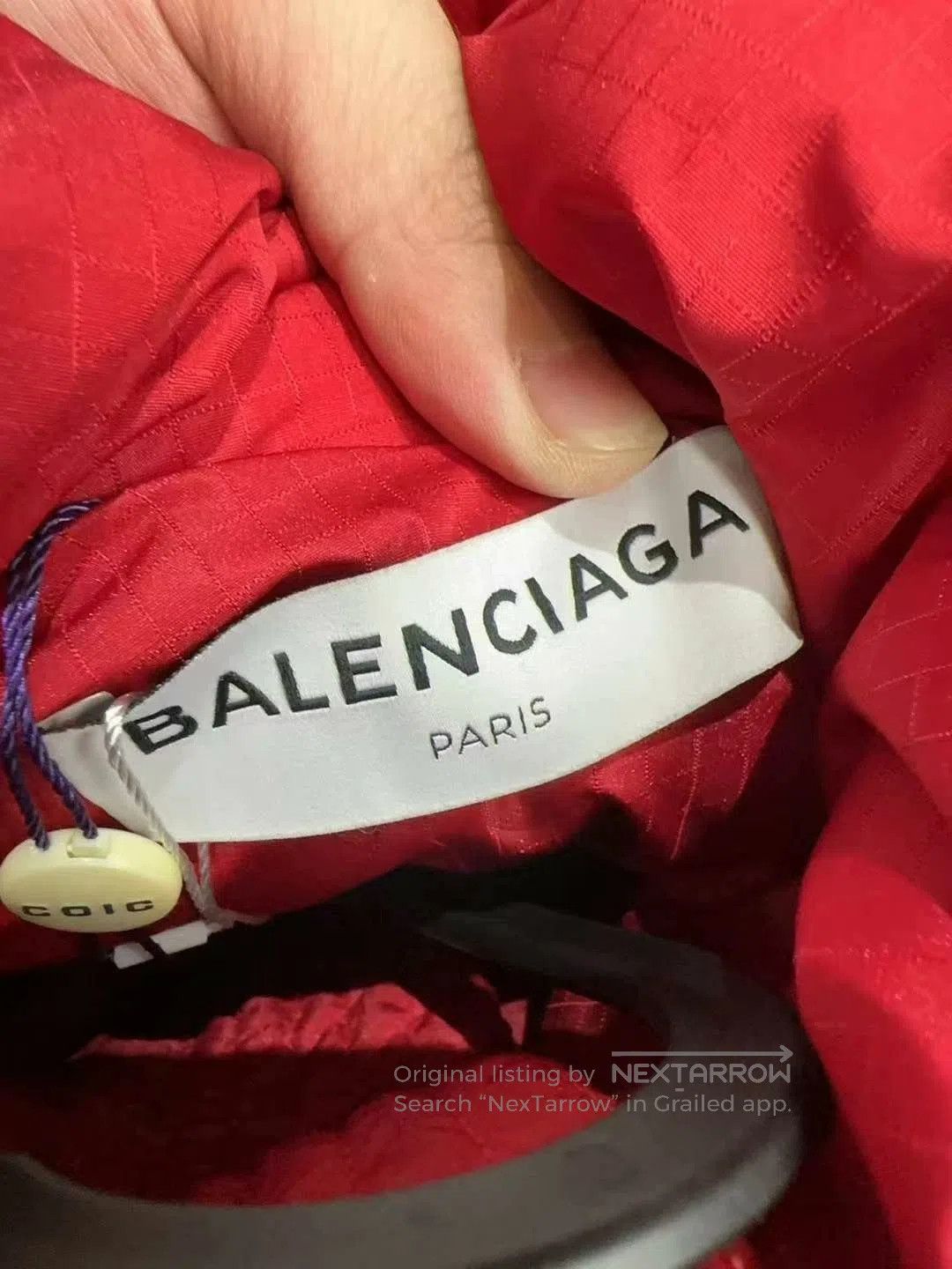 Balenciaga balenciaga red logo puffer jacket size 34. Size XS / US 0-2 / IT 36-38 - 4 Thumbnail