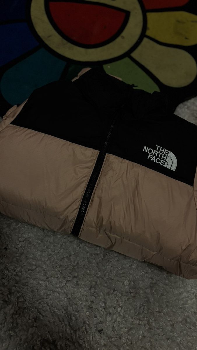 The North Face Pink and black north face Size S / US 4 / IT 40 - 1 Thumbnail