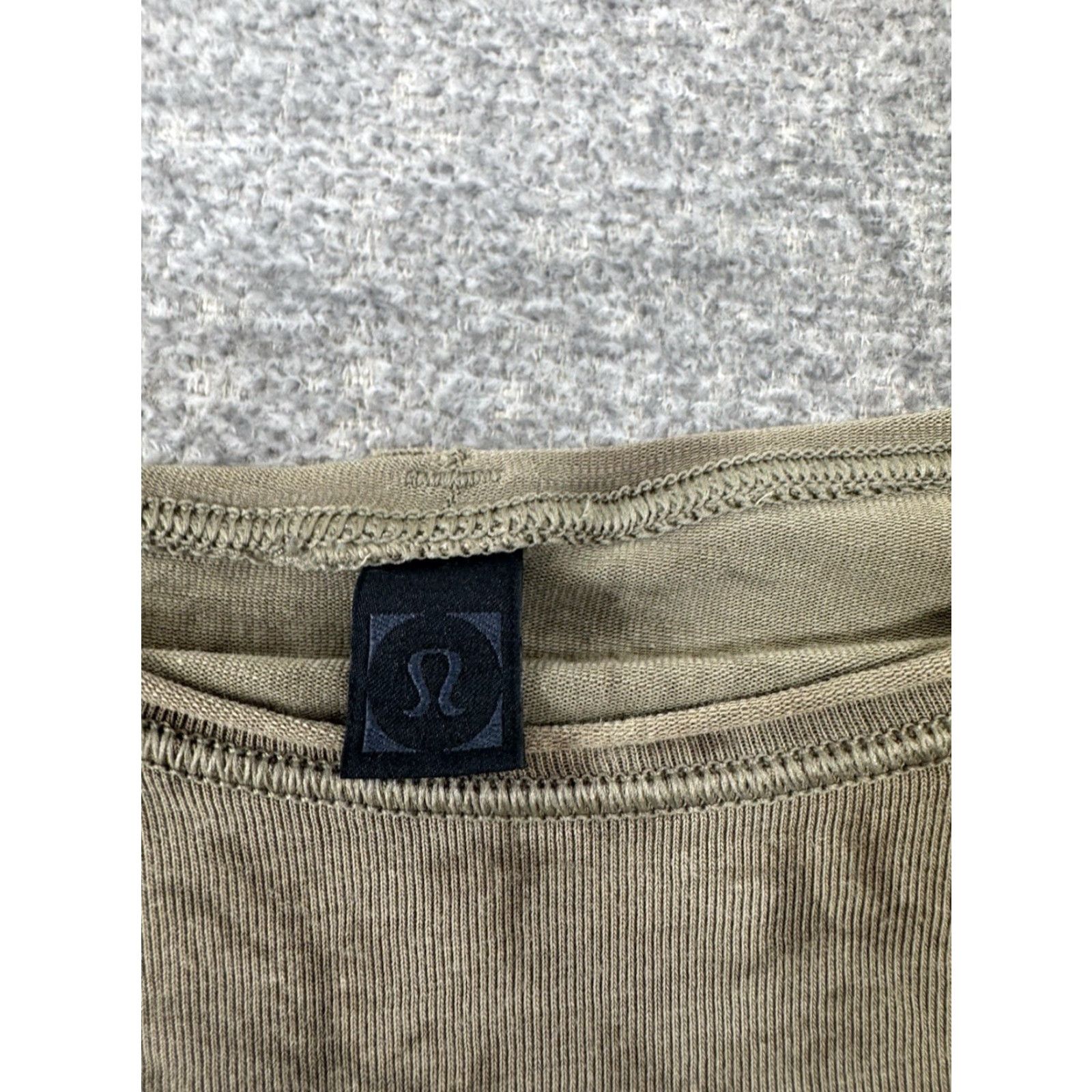 Lululemon Lululemon T-Shirt Short Sleeve Mens Medium Green Lightweight Pullover Crew Neck Activewear Stretch Logo Classic Modern Size US M / EU 48-50 / 2 - 3 Thumbnail