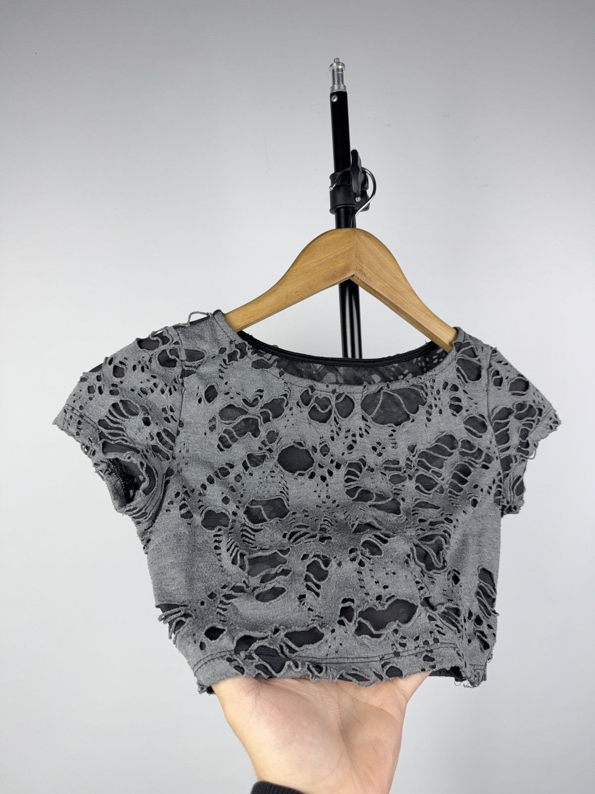 Japanese Brand Distressed Mesh Layered Crop Top Gray Grunge Avant Garde Size XS / US 0-2 / IT 36-38 - 3 Thumbnail