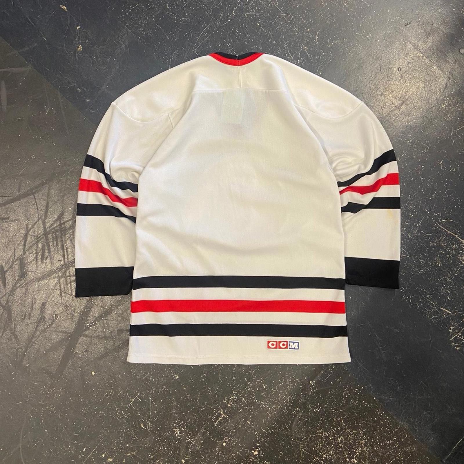 NHL Vintage 90s CCM Chicago Blackhawk’s NHL Jersey Size US S / EU 44-46 / 1 - 7 Thumbnail